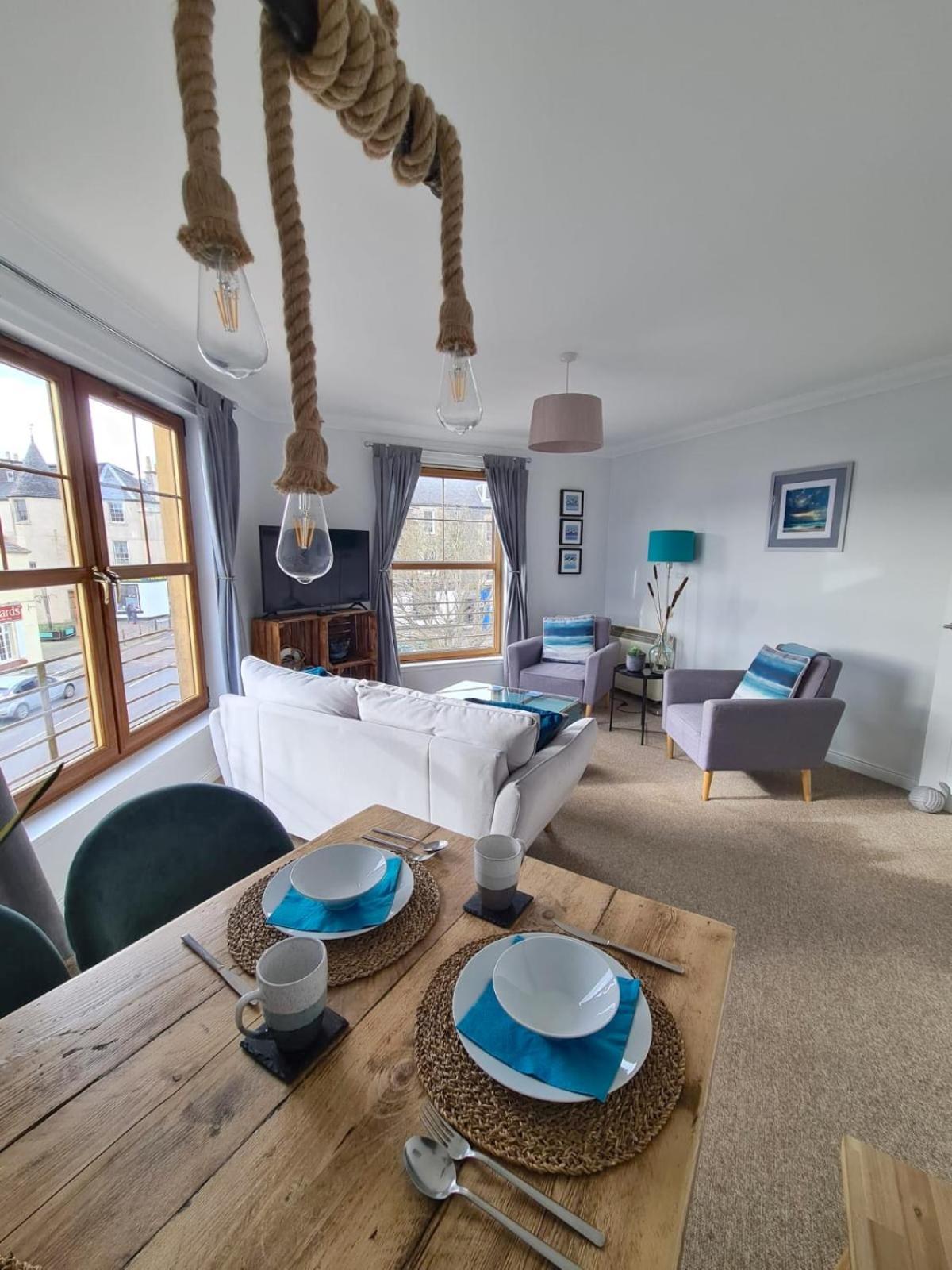 The Clamshell, Oban view 3