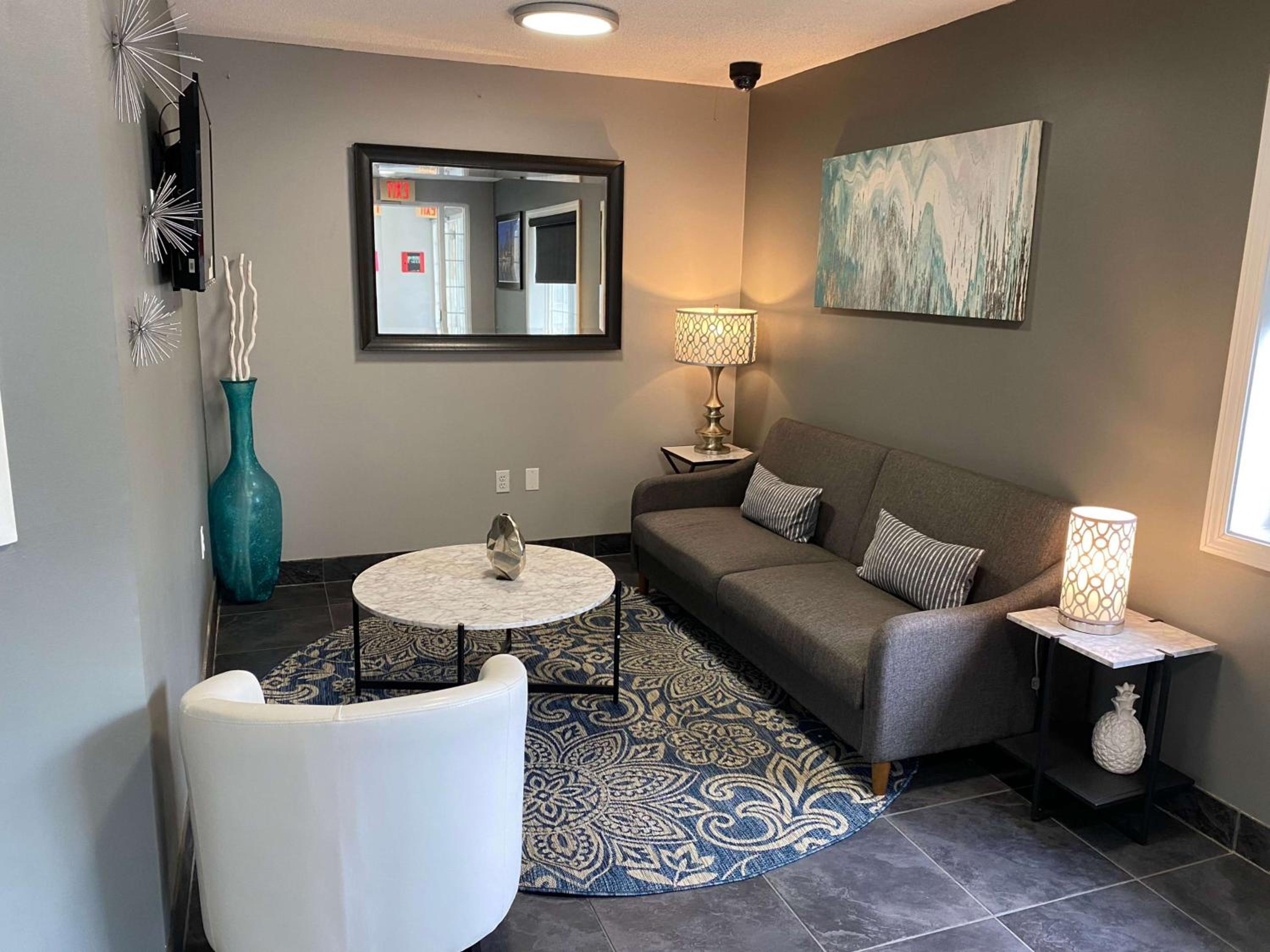 Boston Vacations - Sonesta Simply Suites Boston Burlington - Property Image 2