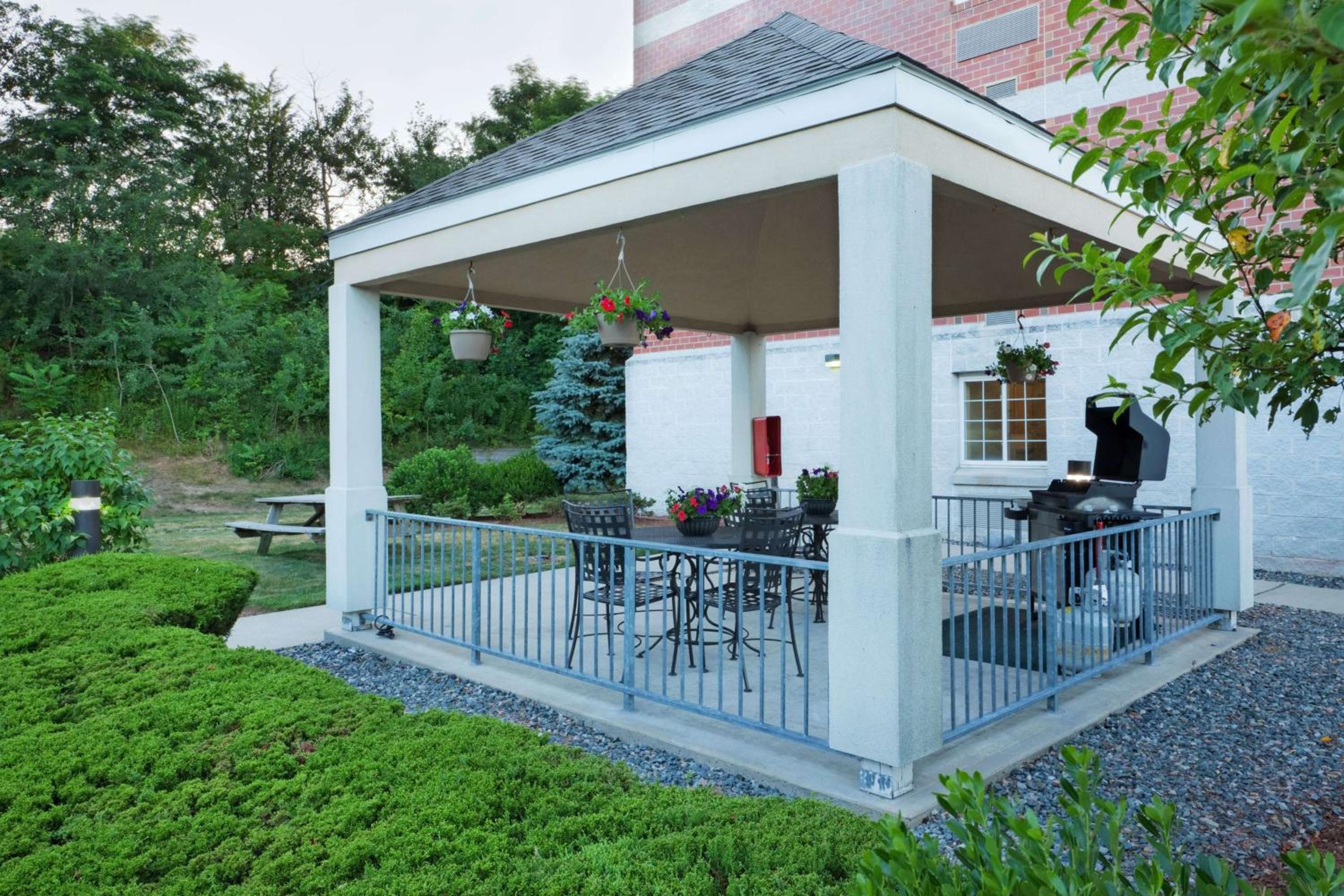 Burlington Vacations - Sonesta Simply Suites Boston Burlington - Property Image 7