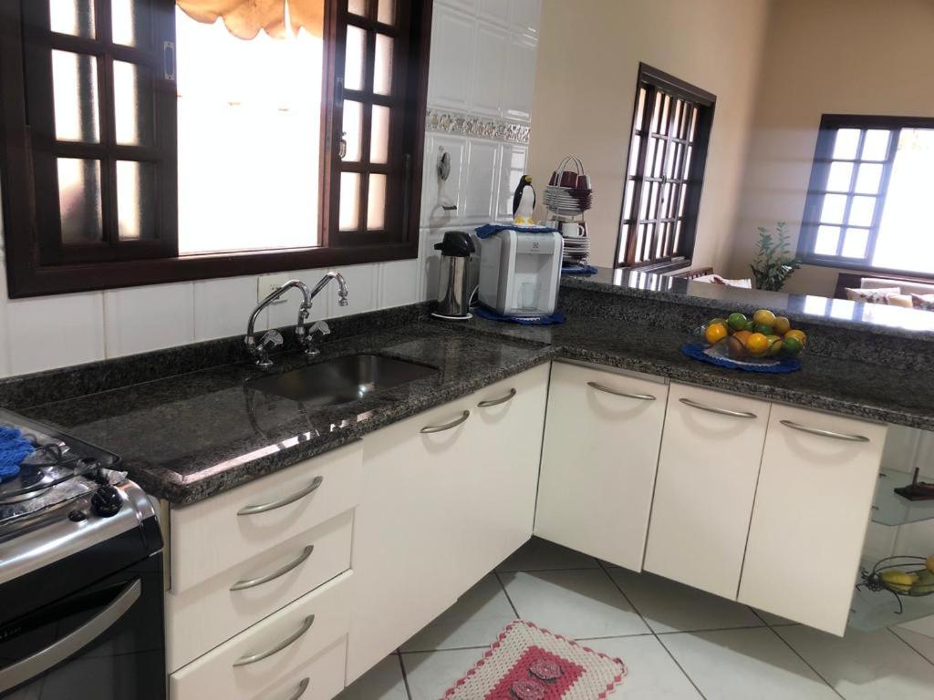 Casa de praia, piscina aquecida, cervejeira e bilhar
