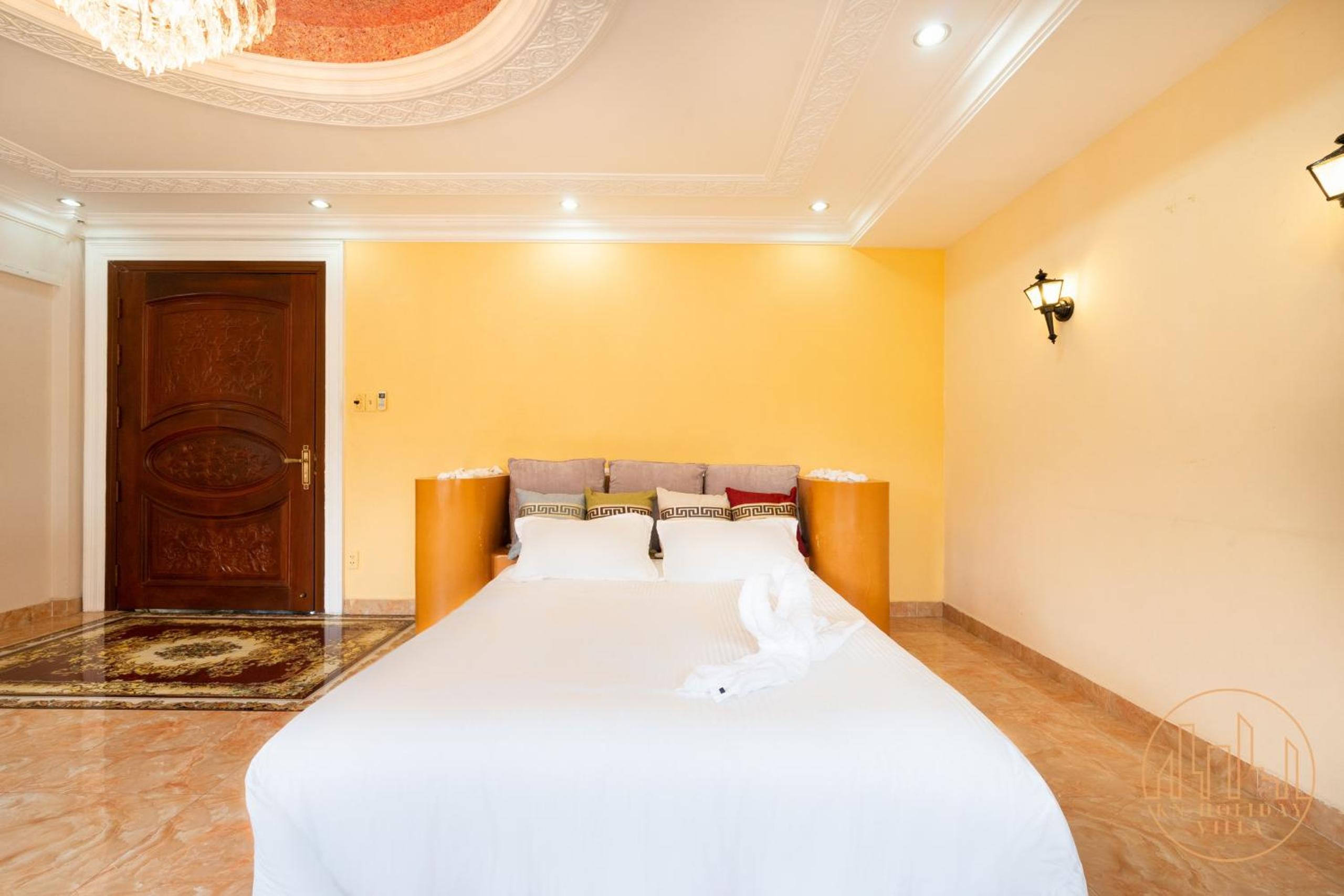 KN Palace - Venuestay