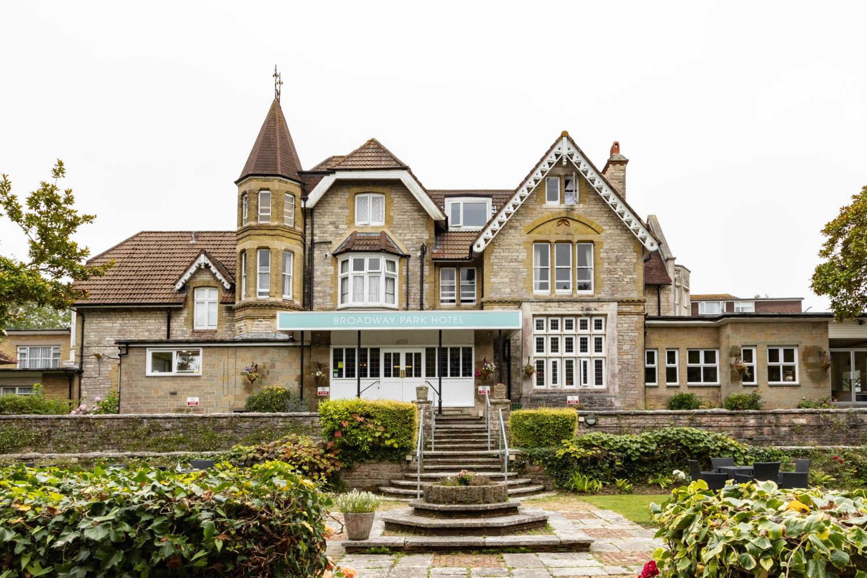 Sandown Vacations - The Broadway Park Hotel - Property Image 5