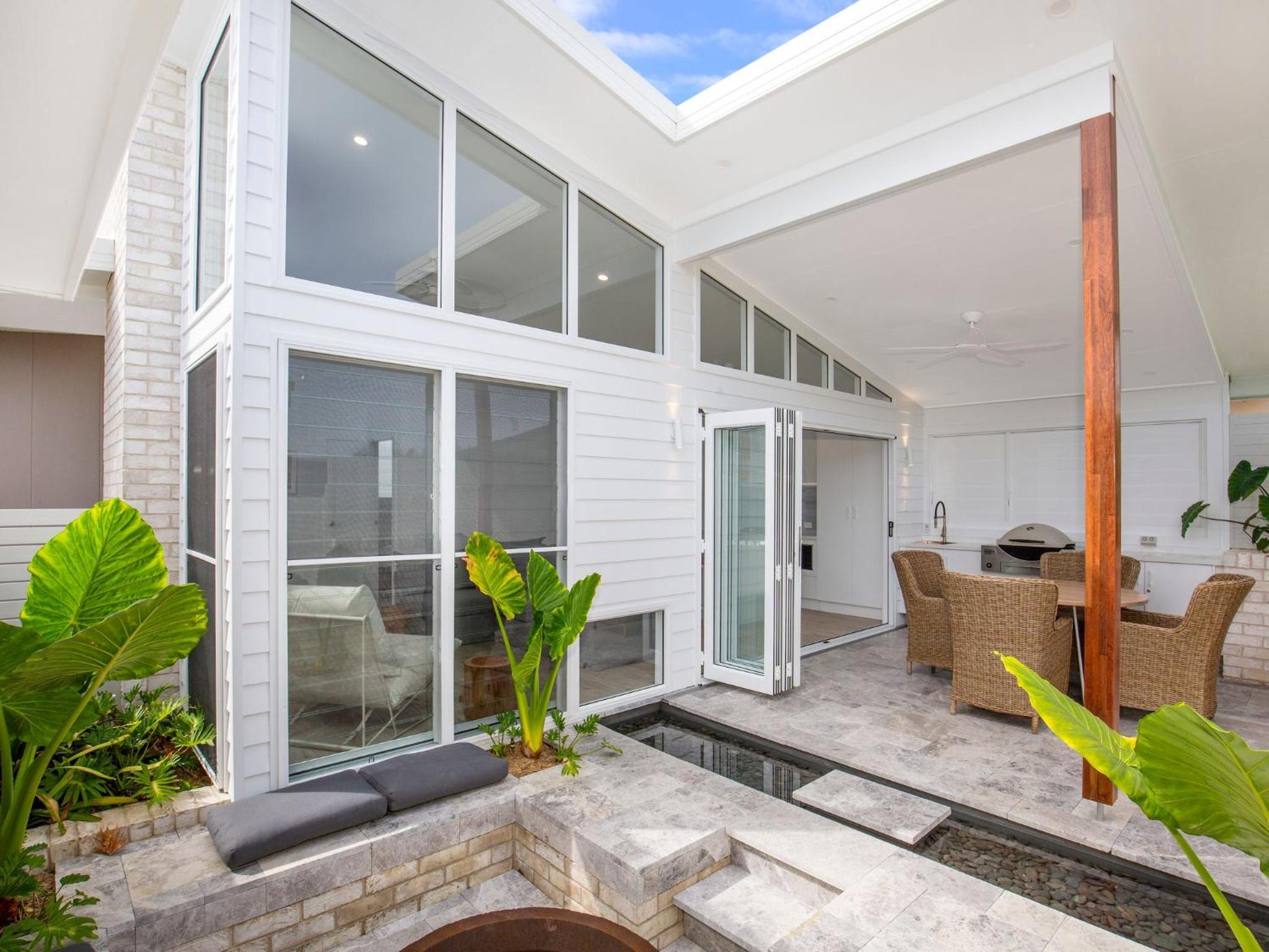 Unwind Pet Friendly 1 Min Walk to Beach