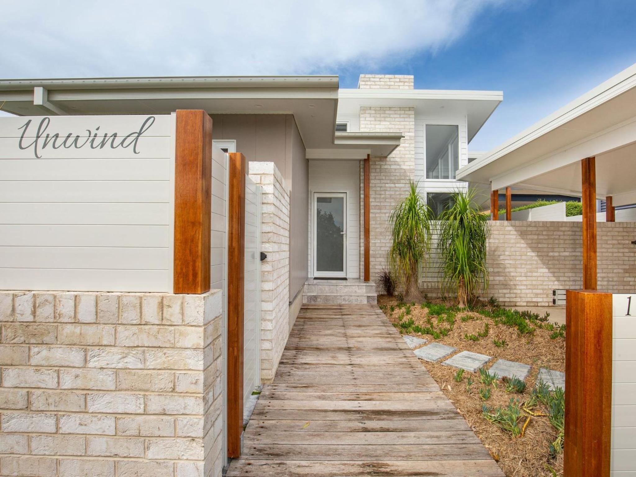 Unwind Pet Friendly 1 Min Walk to Beach