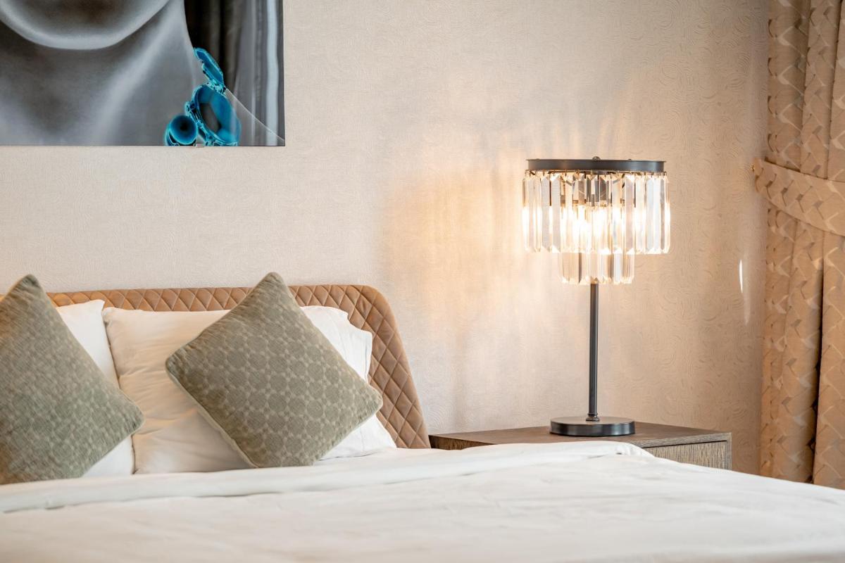 HiGuests - Stunning Family Size Apt with Panoramic Views