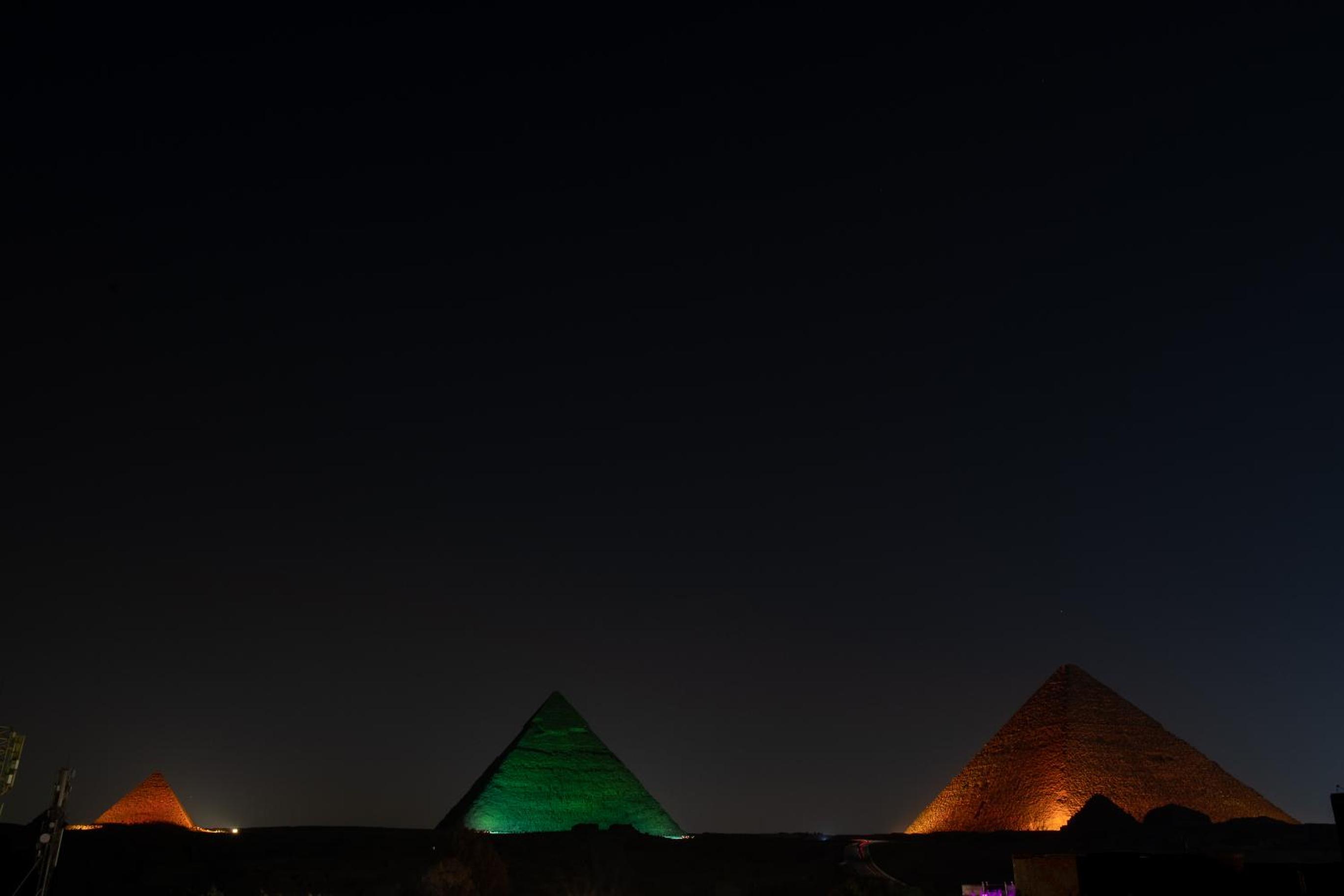 Life Pyramids Inn