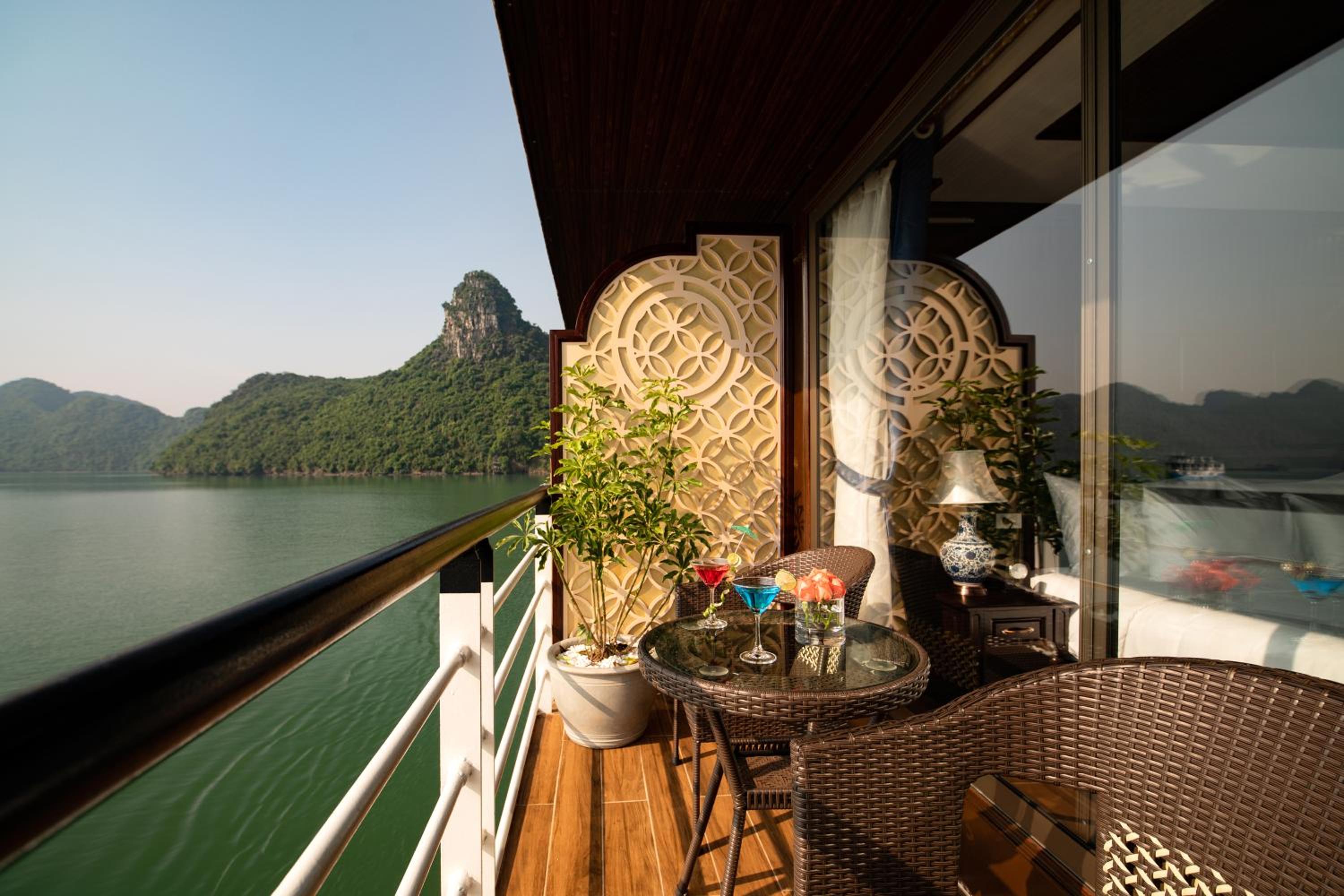 La Casta Regal Premium Lan Ha Bay Cruise, Private Luxury Balcony and Bathtub Suites Experience view 5
