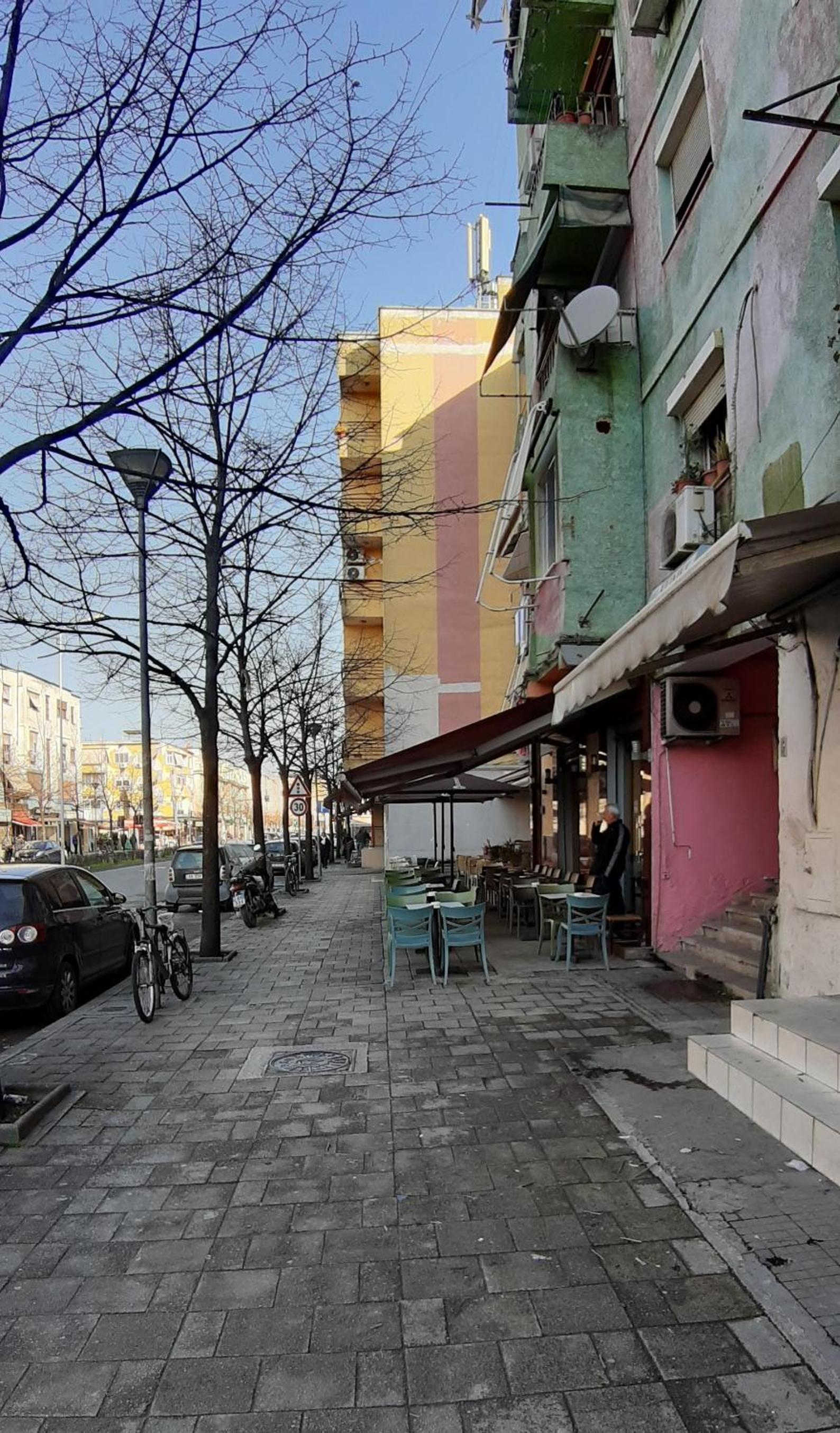 Rondine Studio Apartment