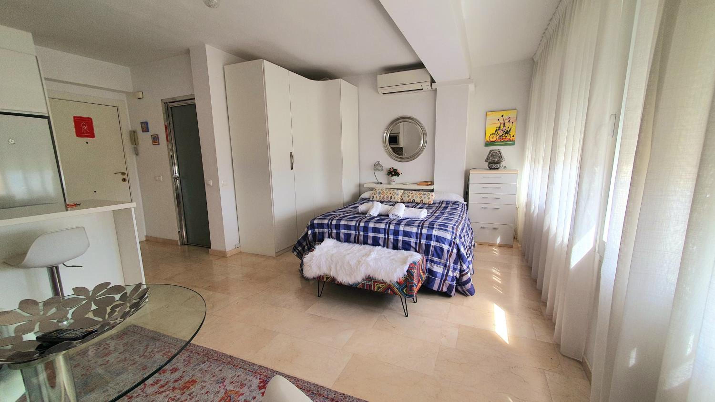 hotel room