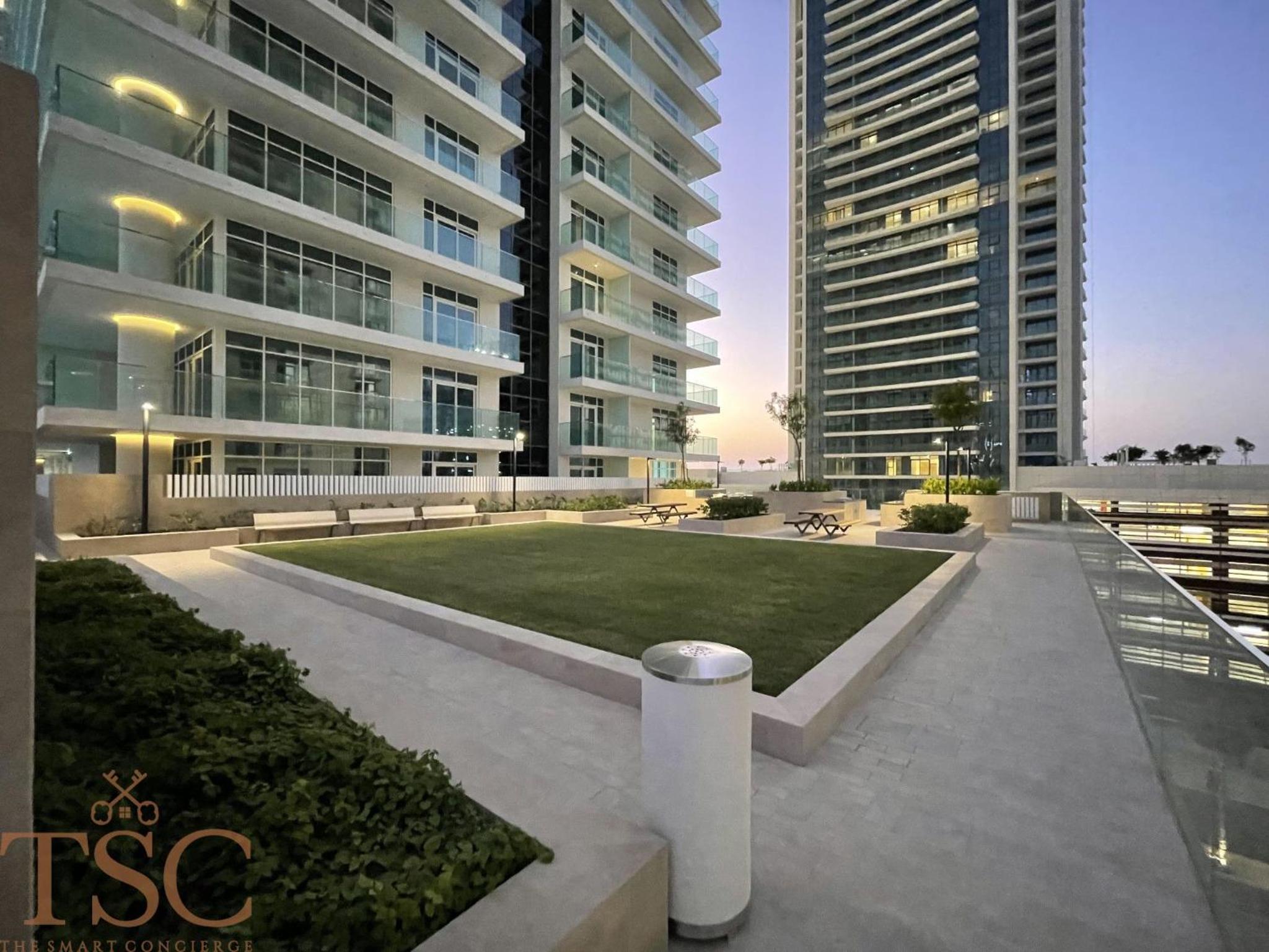 The Smart Concierge - Sunrise Bay beachfront