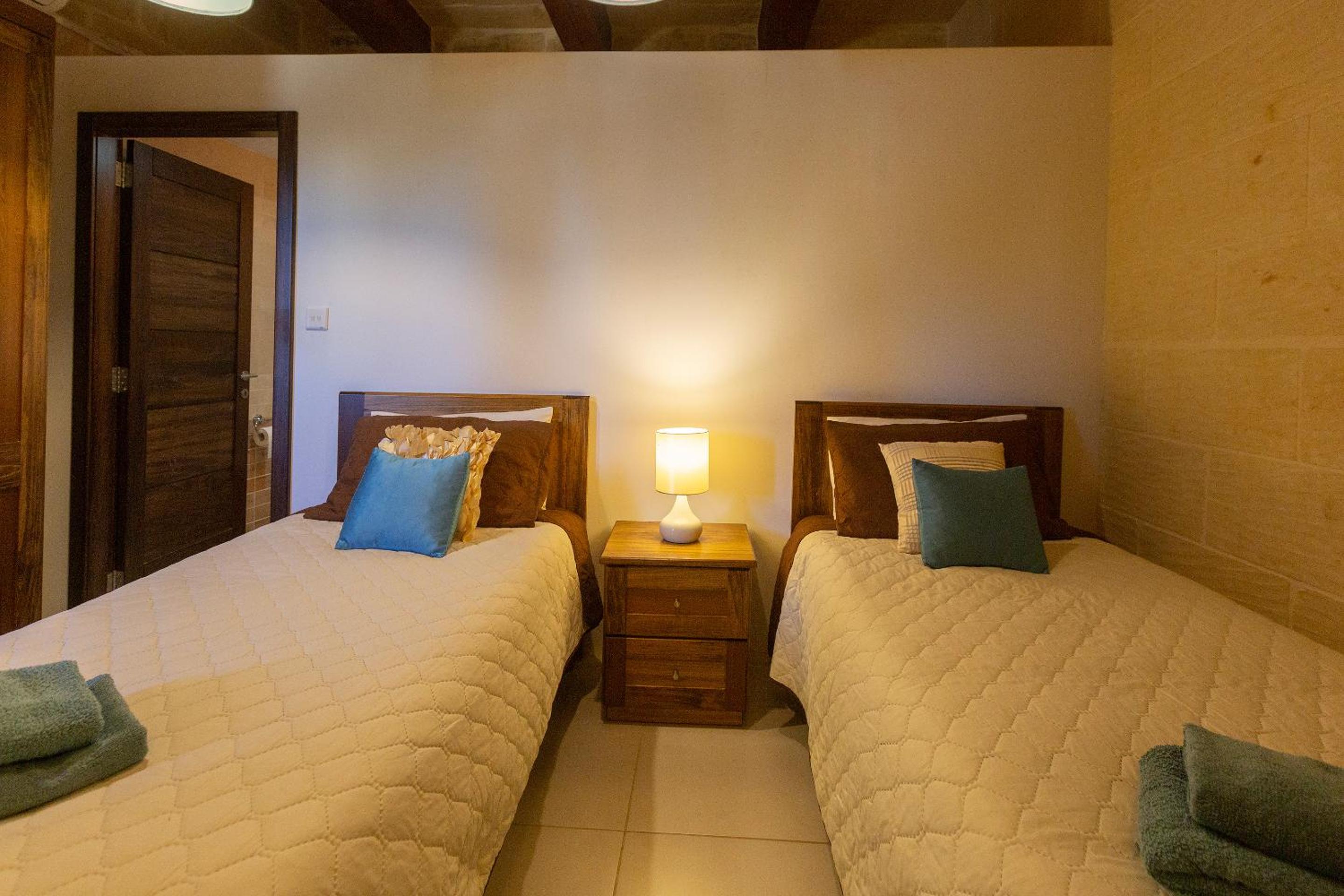 Stunning 4 bedrooms House with views in Gozo