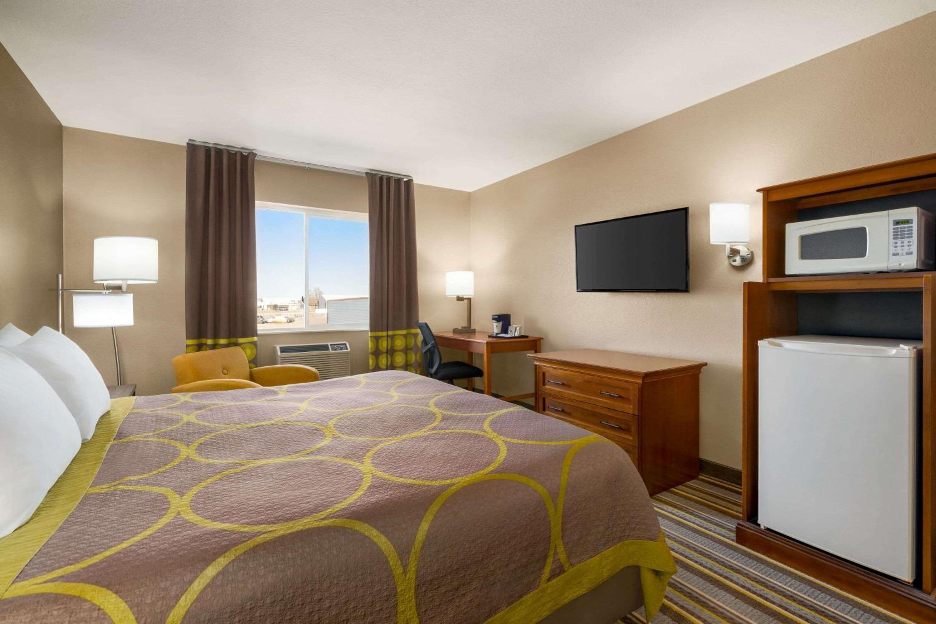 Liberal Vacations - Super 8 by Wyndham Liberal KS - Property Image 6