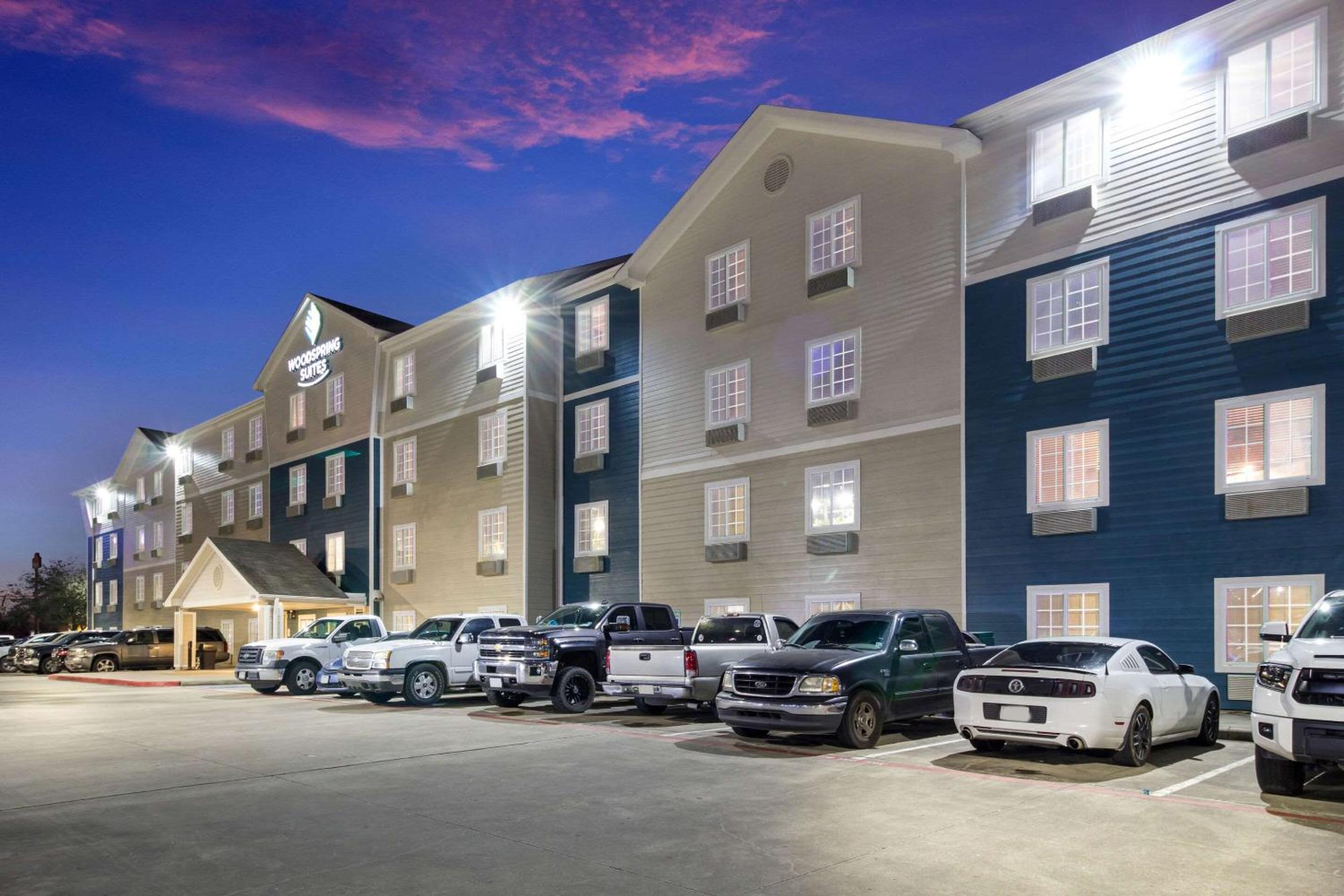 WoodSpring Suites Houston La Porte