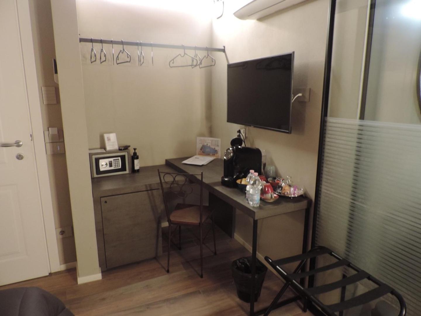 Photo 23