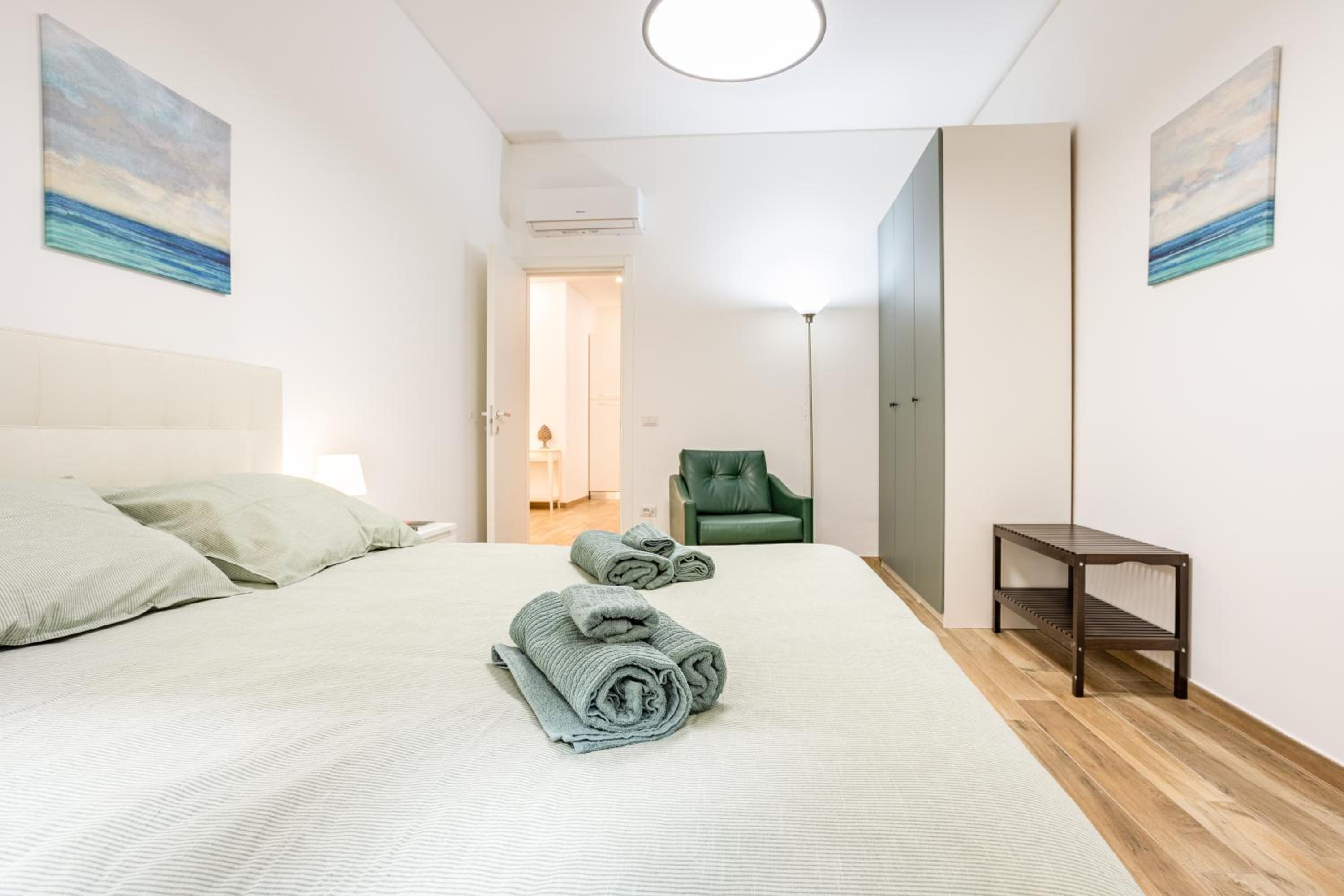 GuestHost - Vomero Deluxe Apartments
