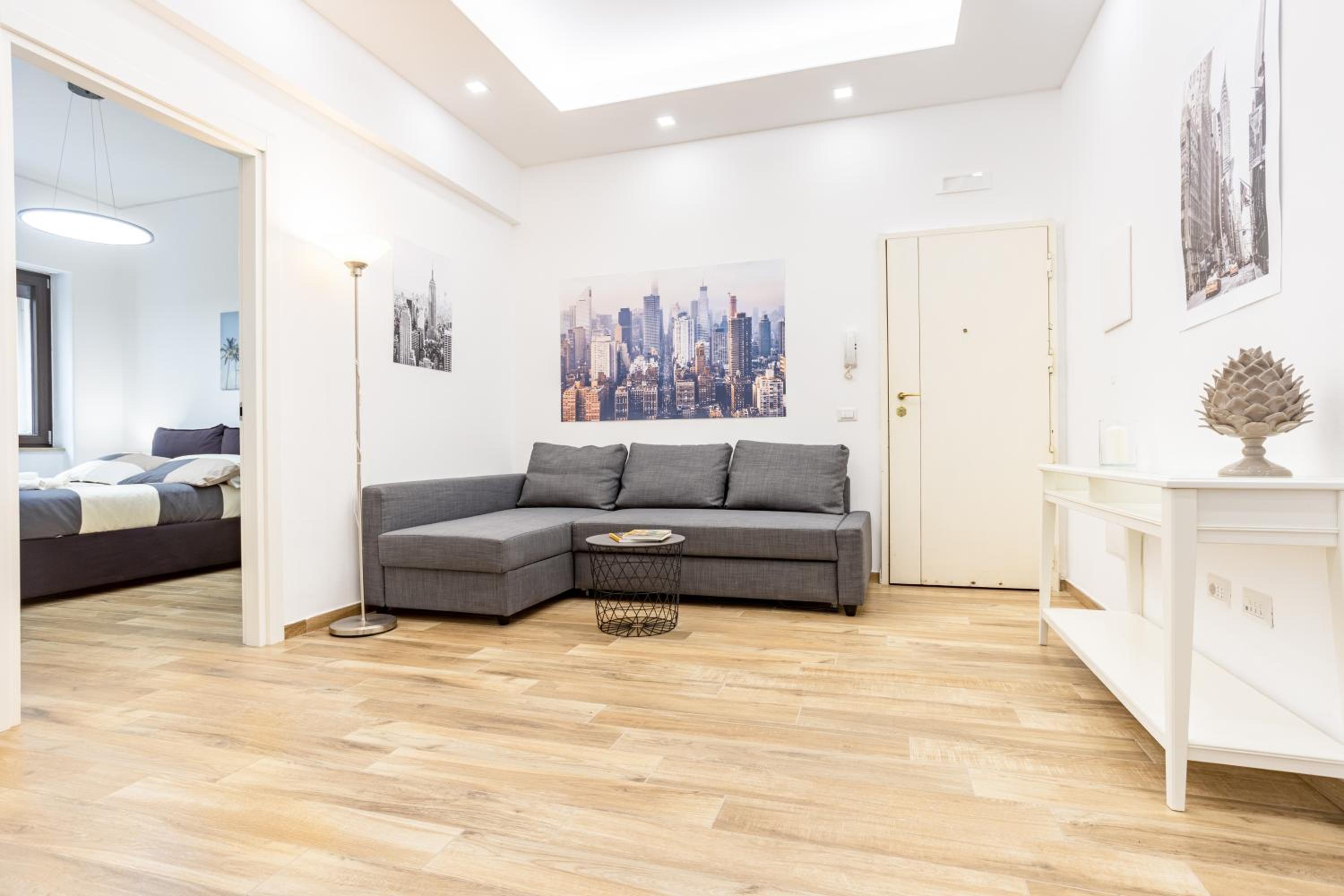 GuestHost - Vomero Deluxe Apartments