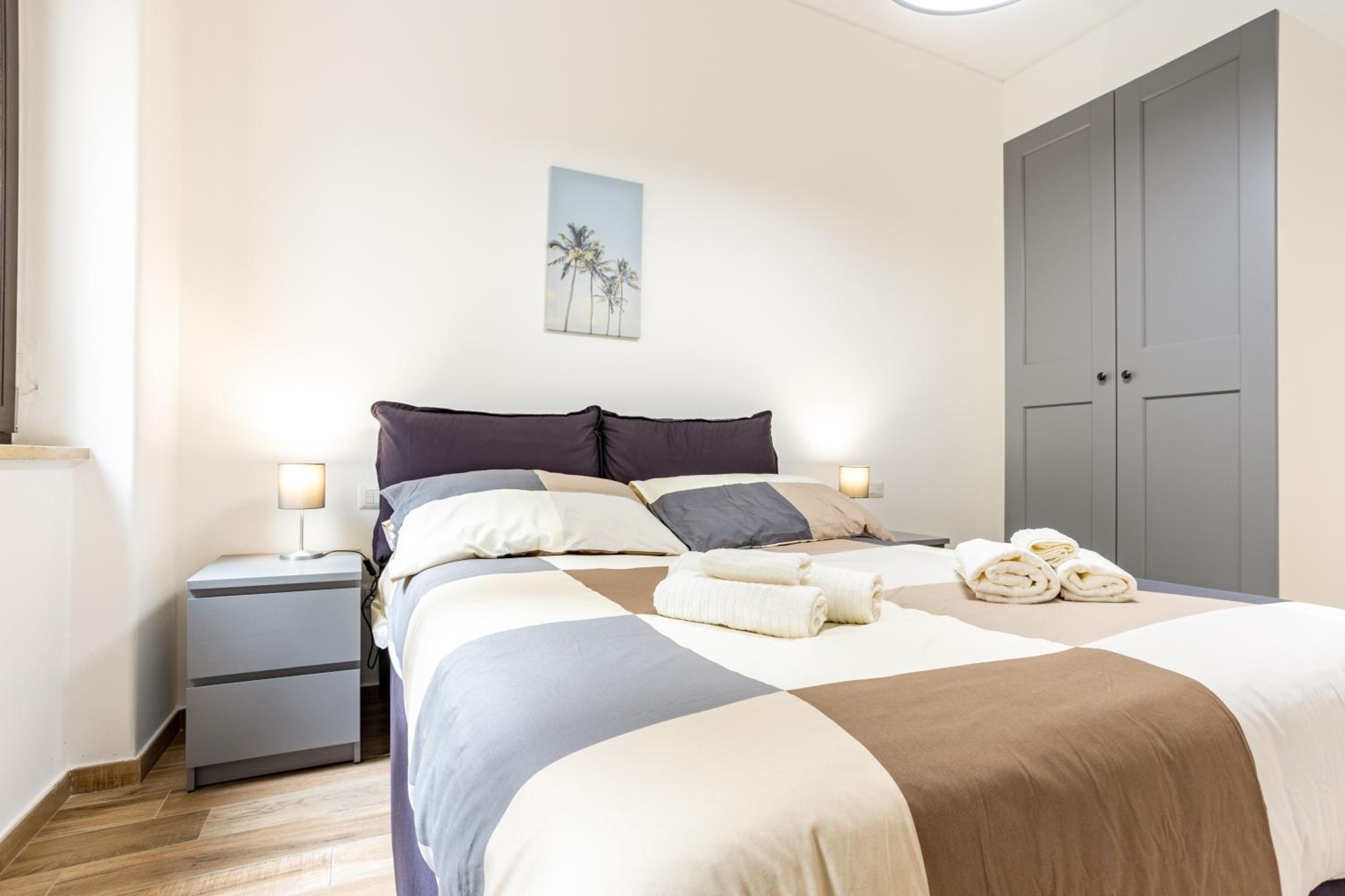 GuestHost - Vomero Deluxe Apartments