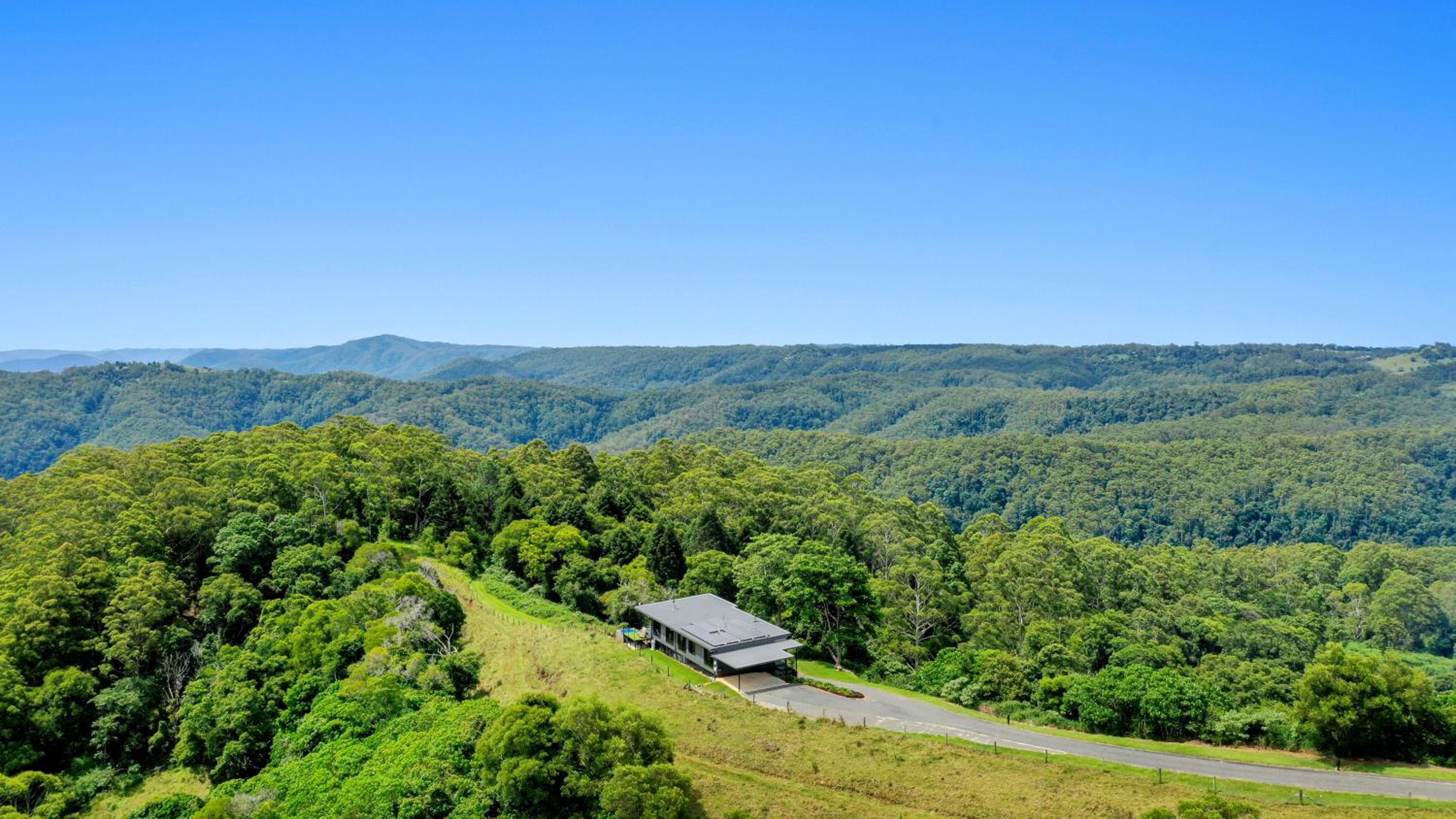 The Ridge at Maleny 3 Bedroom Executive Residence