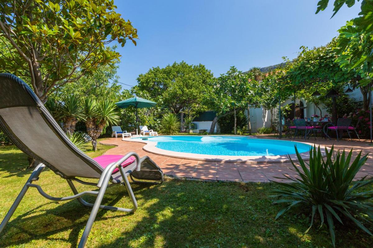 VILLA CECILIA view 3