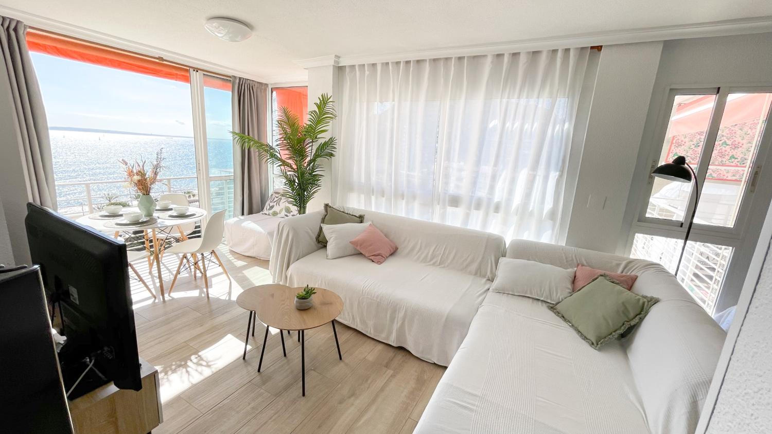 Apartamento en 1ª línea con piscina view 5