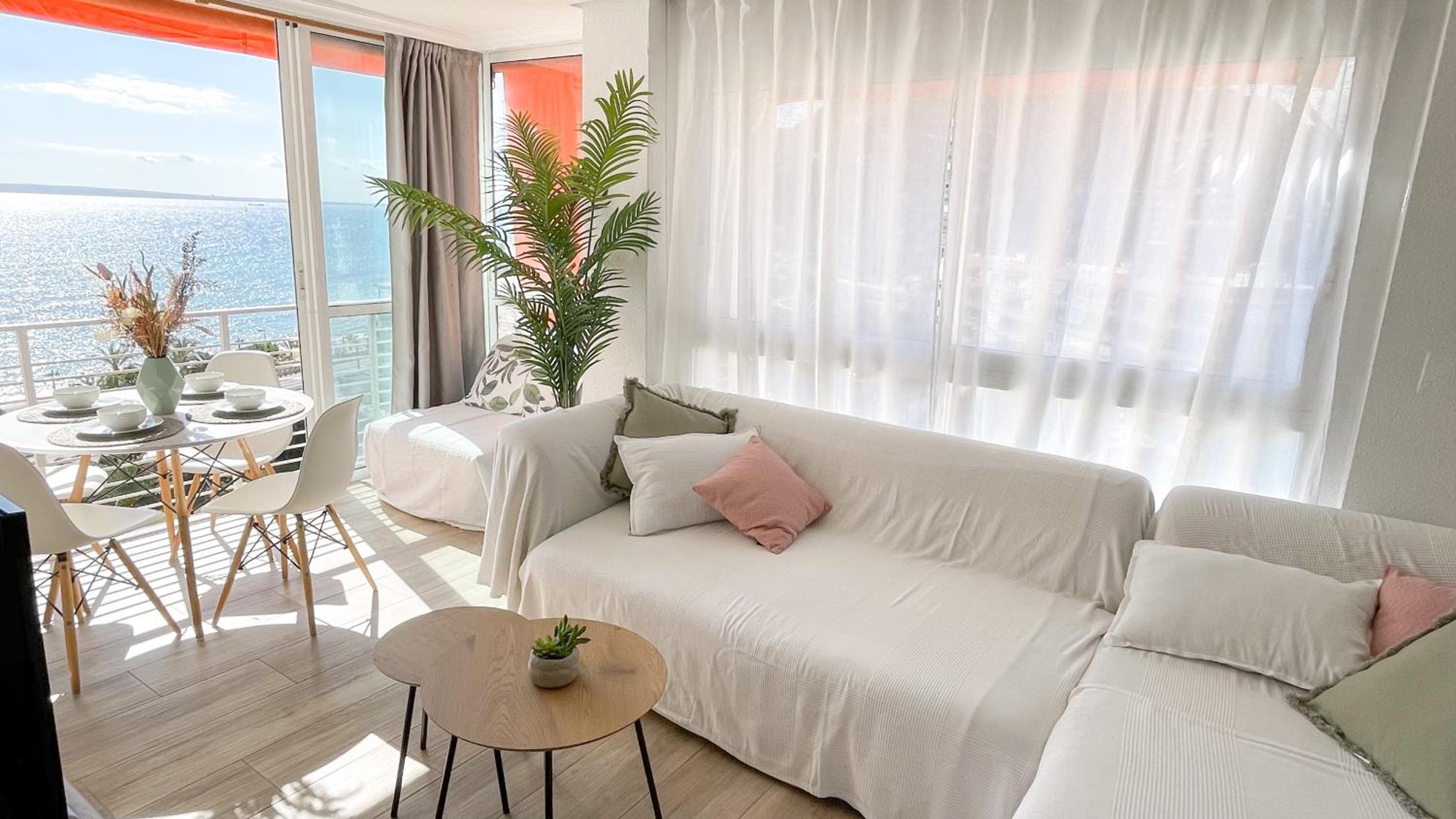 Apartamento en 1ª línea con piscina view 4