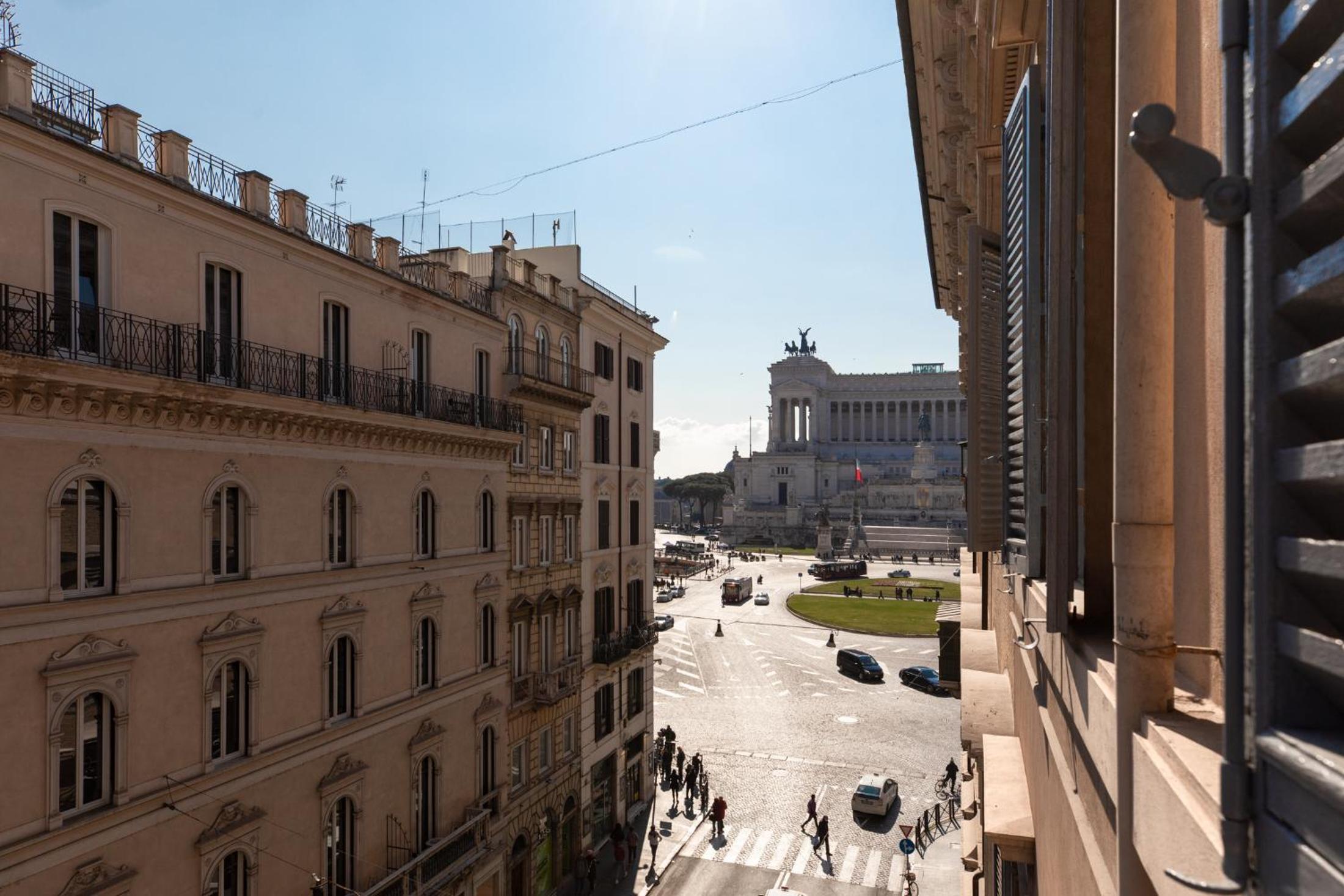 iFlat Corso Deluxe Apartment