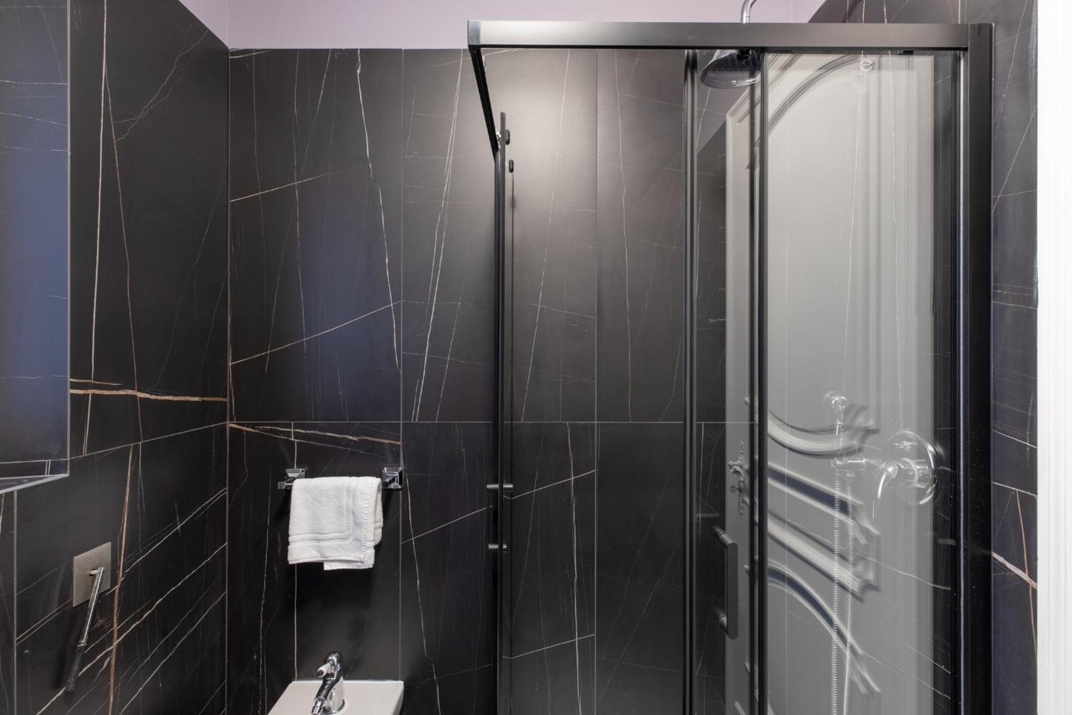 iFlat Corso Deluxe Apartment