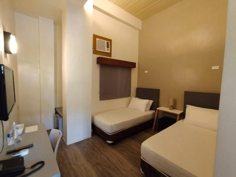 Zillion Pavilion Family & Business Hotel