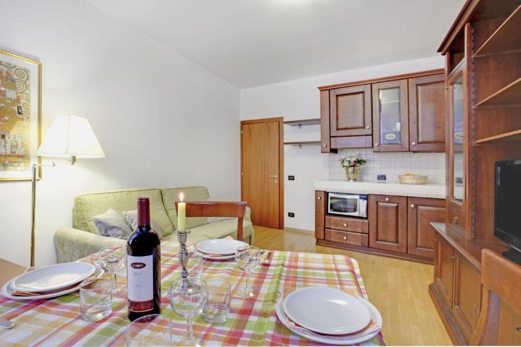 Bricola Biennale Apartments