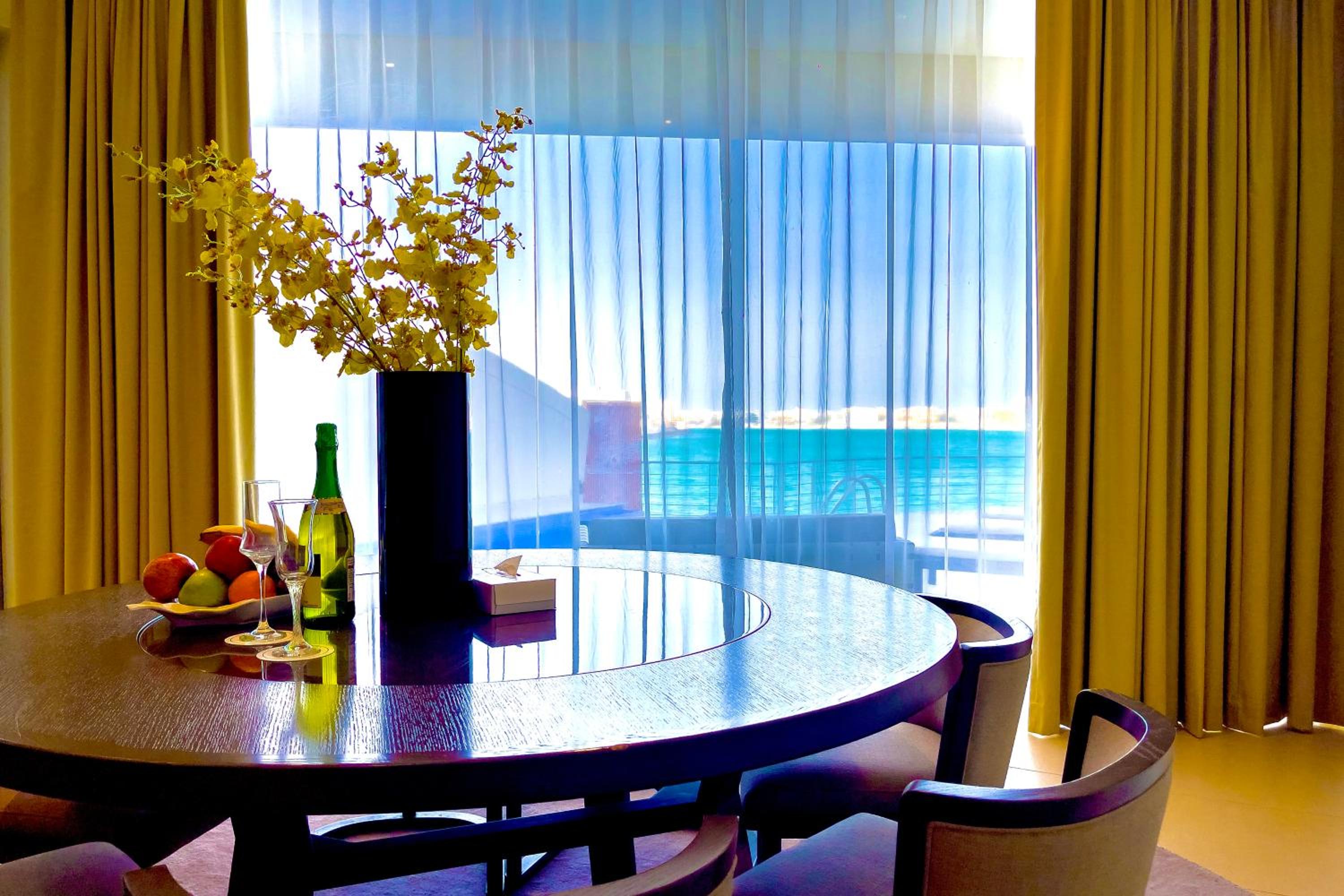 Dragon Beach Hotel