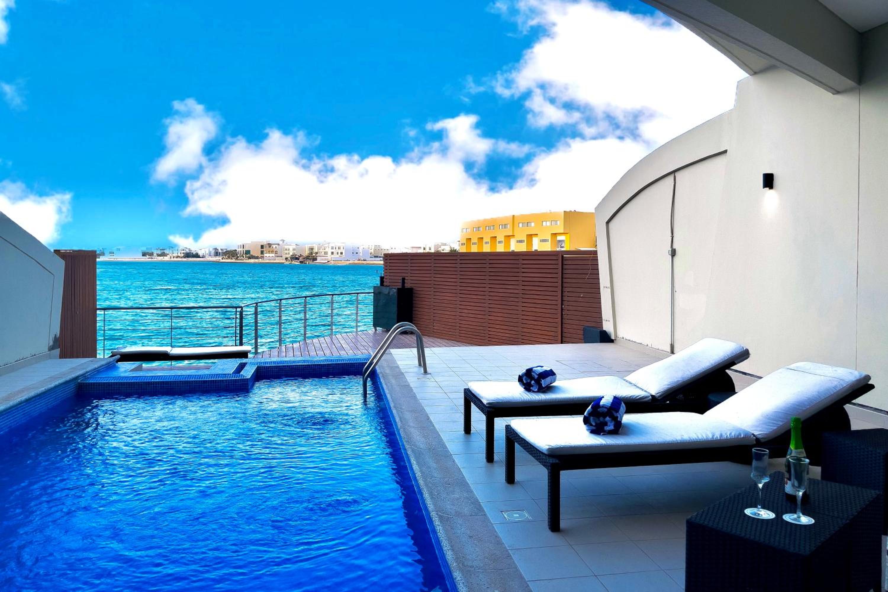 Dragon Beach Hotel