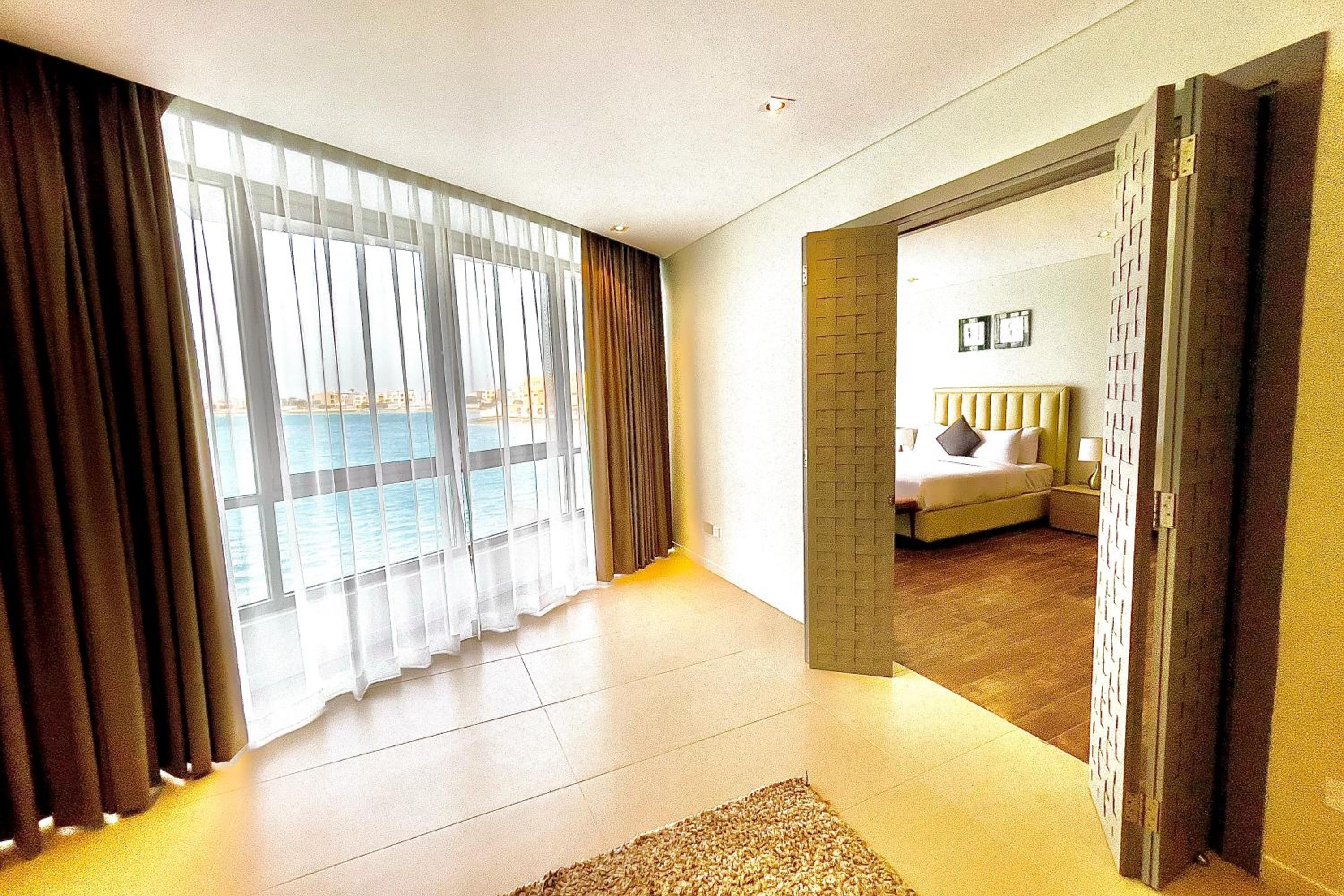 Dragon Beach Hotel