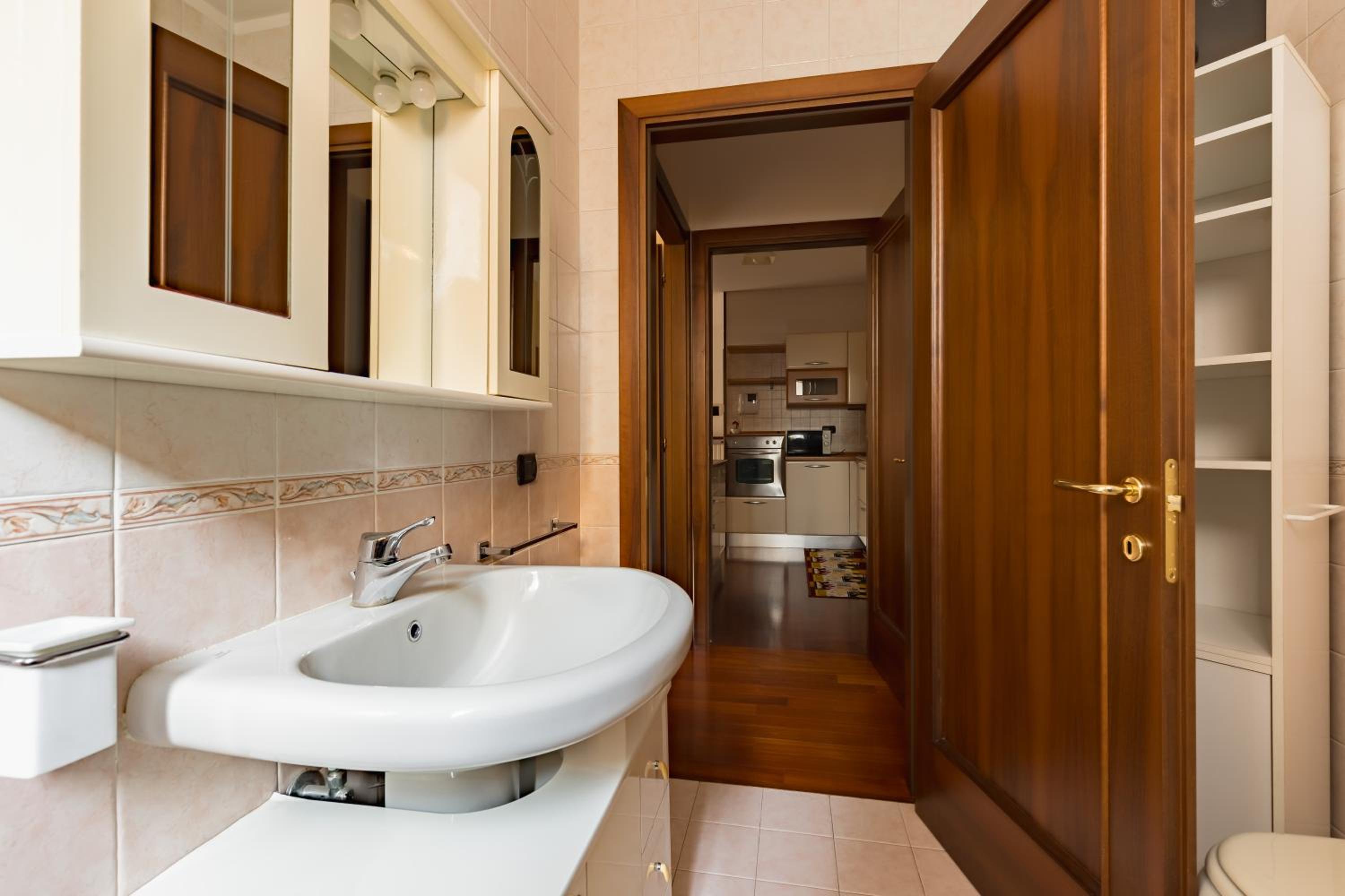 5 minutes from Treviso Station with parking