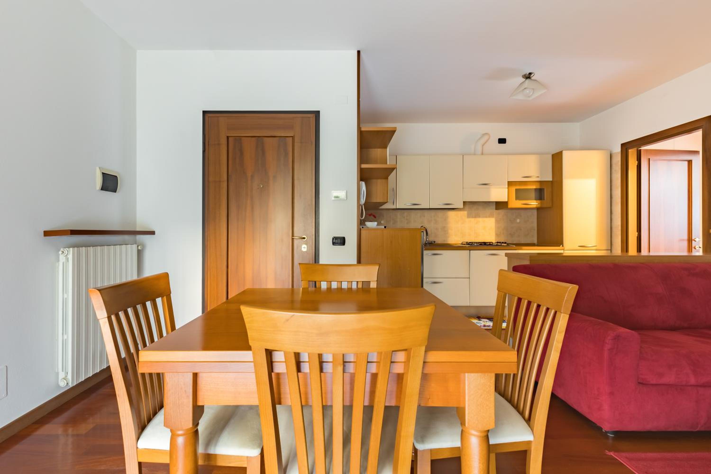 5 minutes from Treviso Station with parking