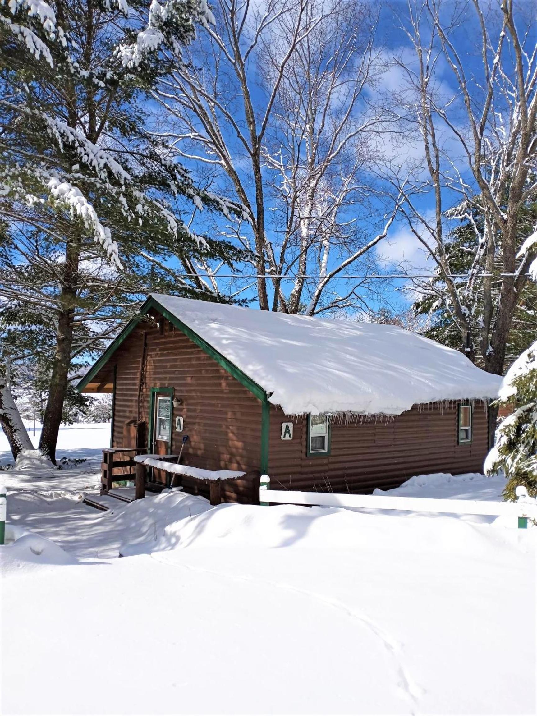 Logging Chain Lodge Cottage Resort