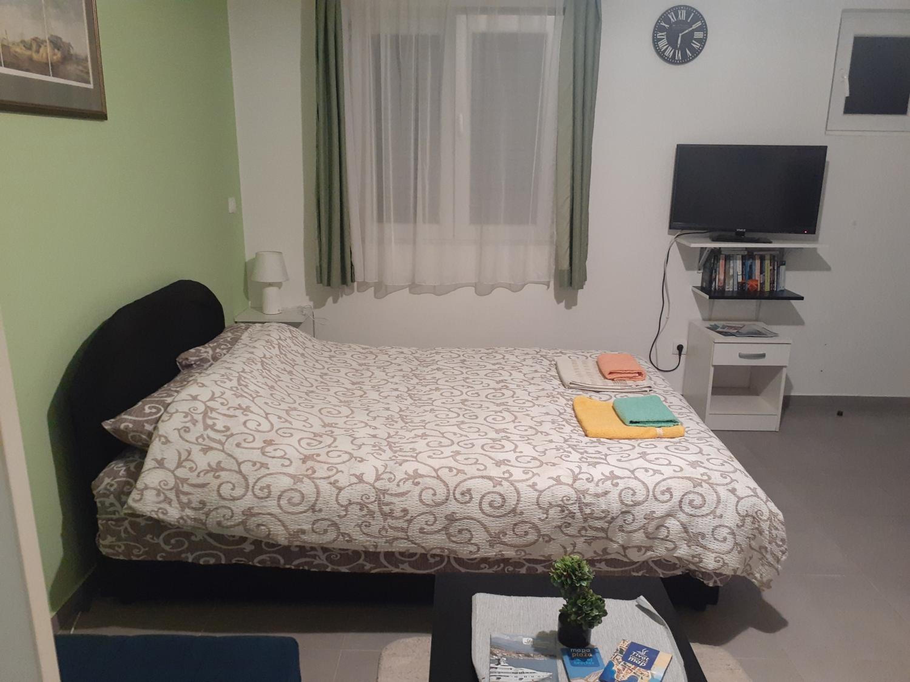 Apartmani Irena view 3