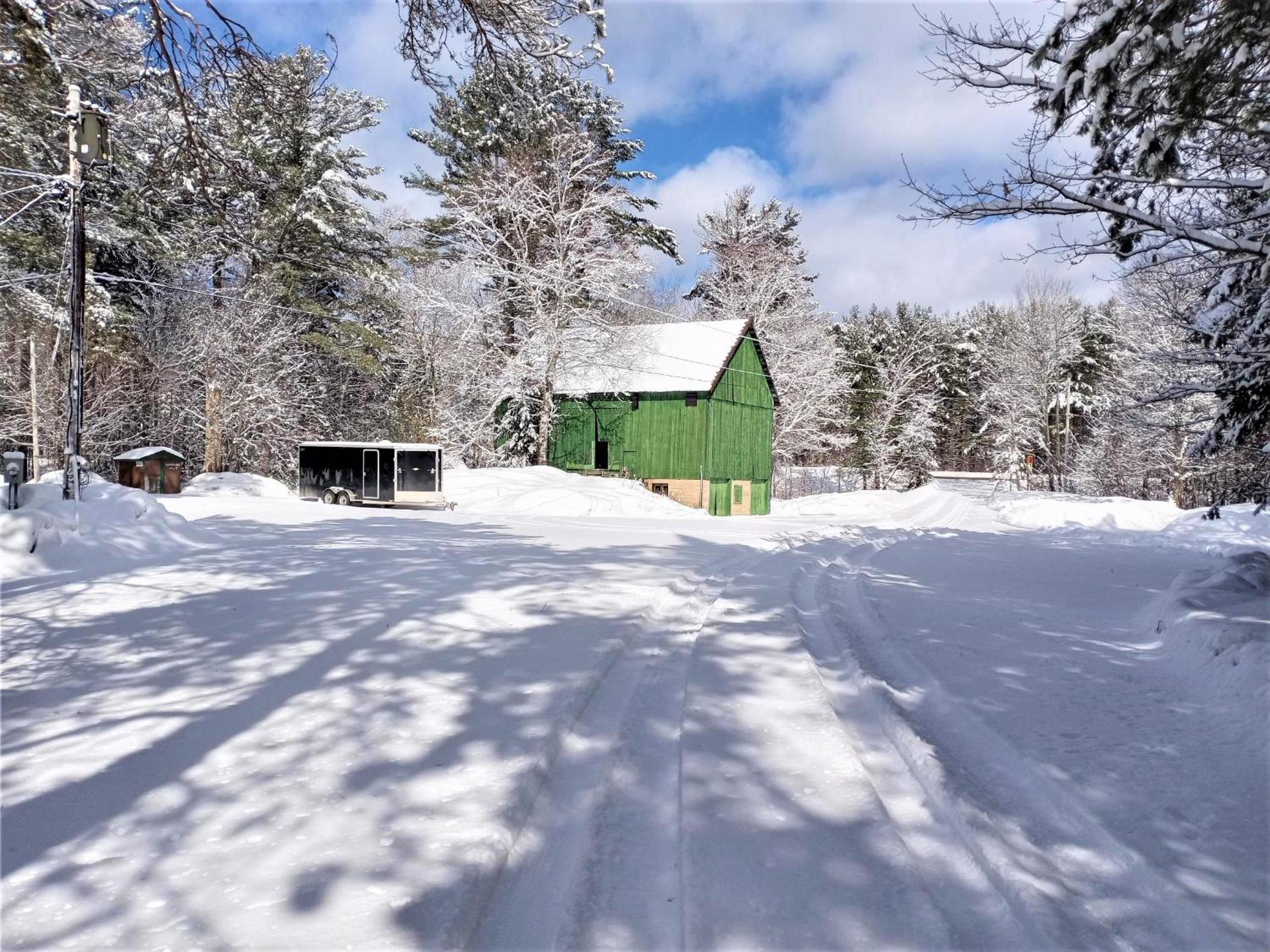 Logging Chain Lodge Cottage Resort