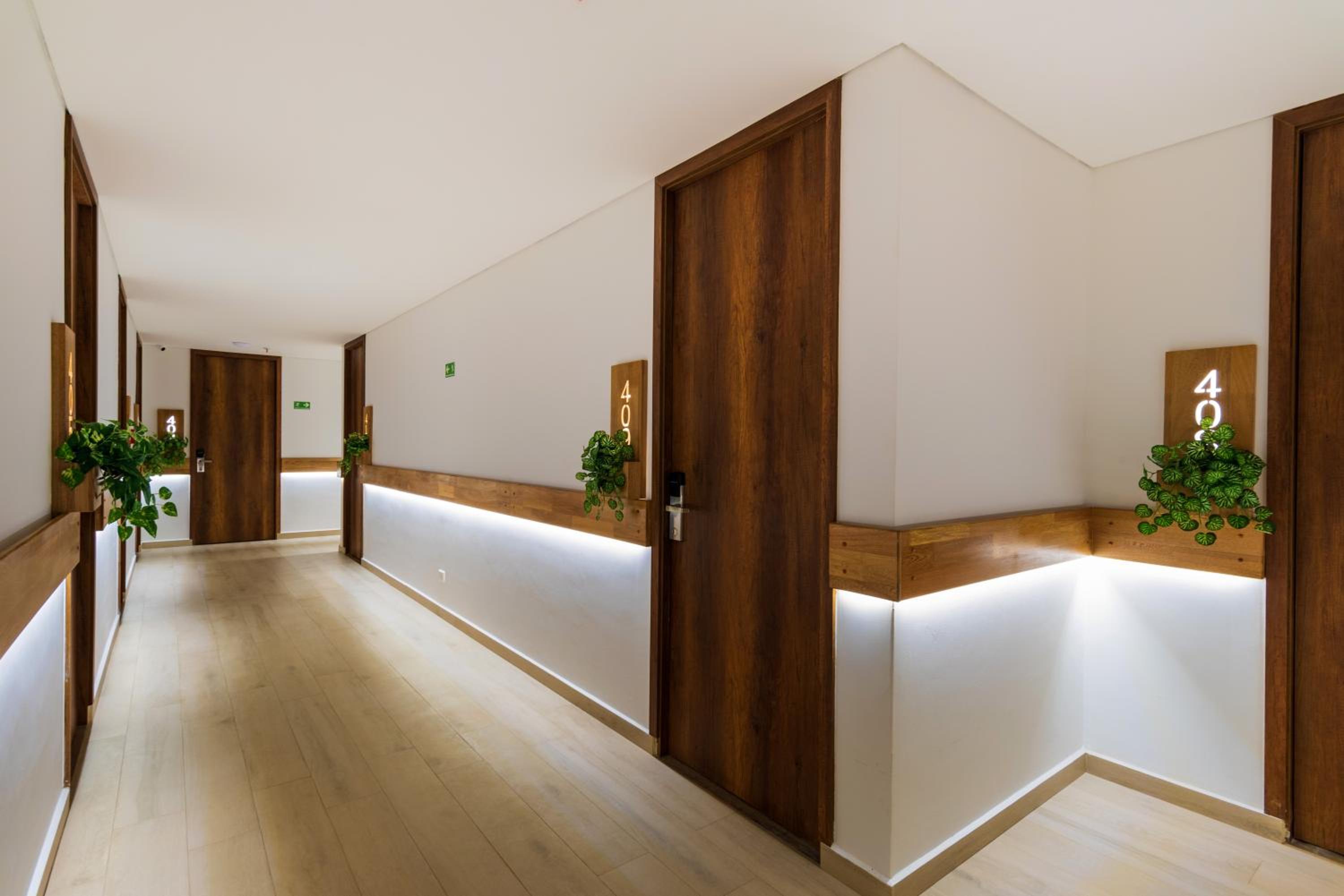 Hotel Sea Avenue Hotel - Image 1