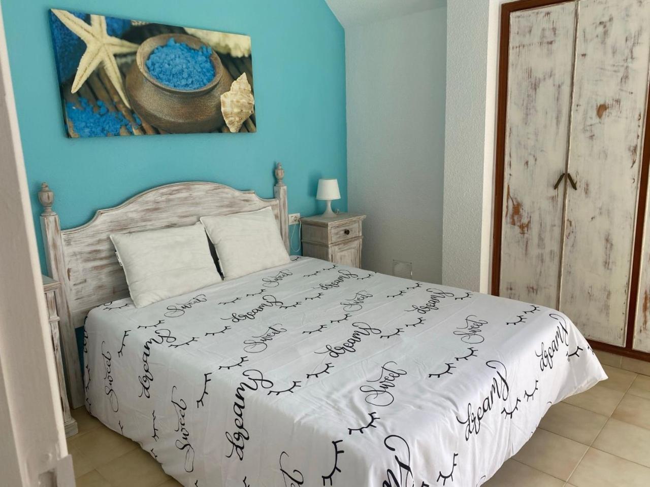 Duplex Las Americas en Playa de las Americas — hotel room
