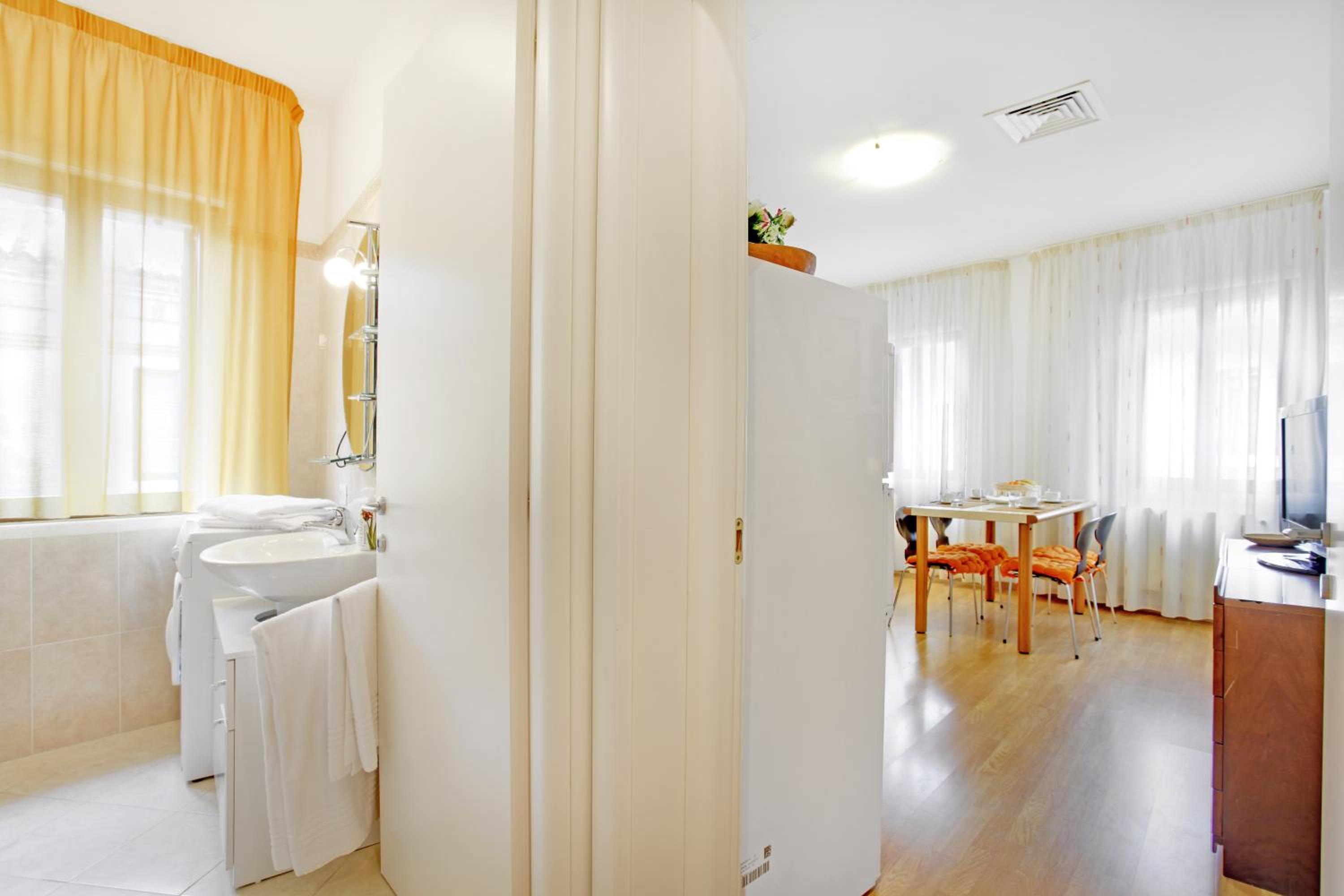 Bricola Biennale Apartments