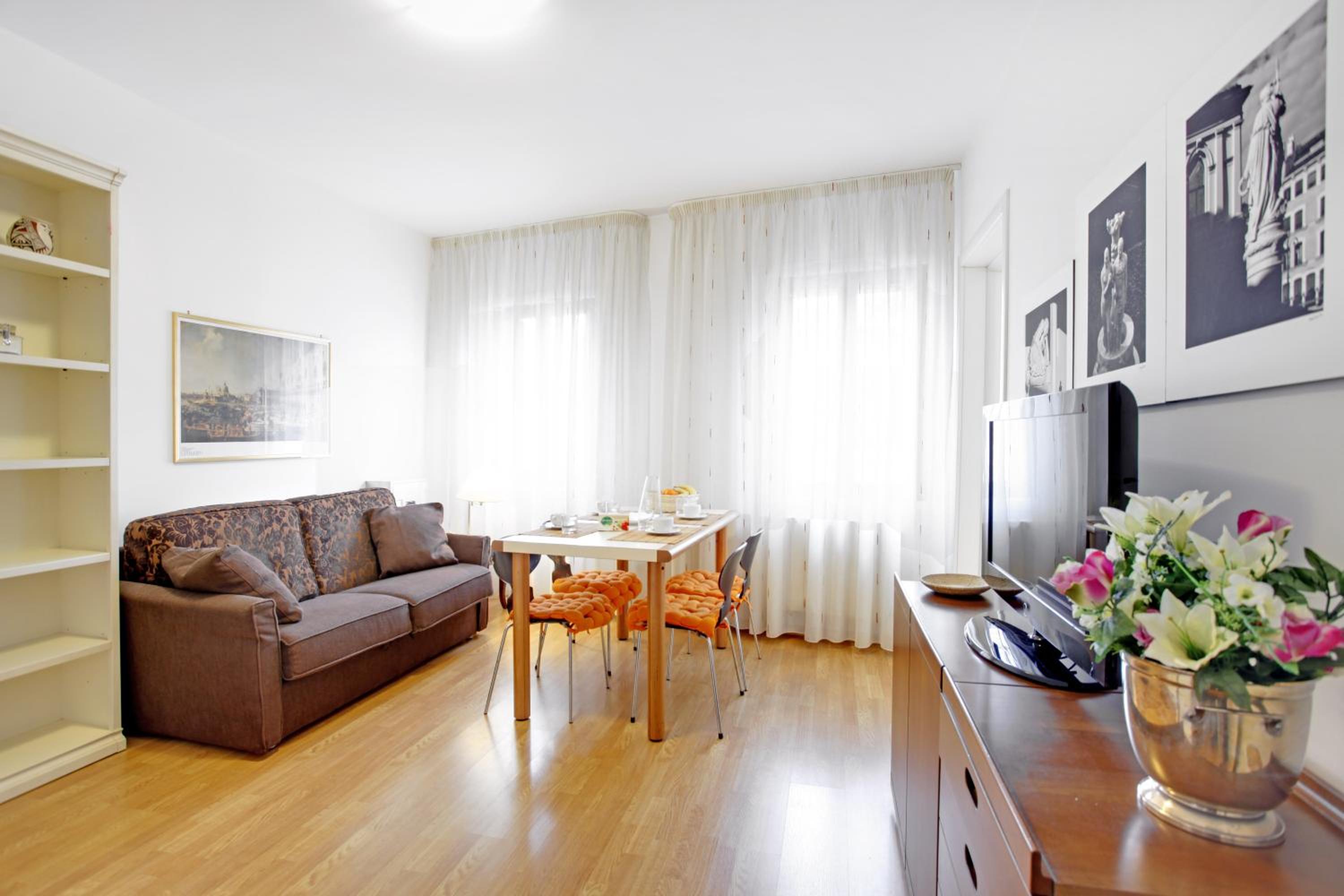 Bricola Biennale Apartments