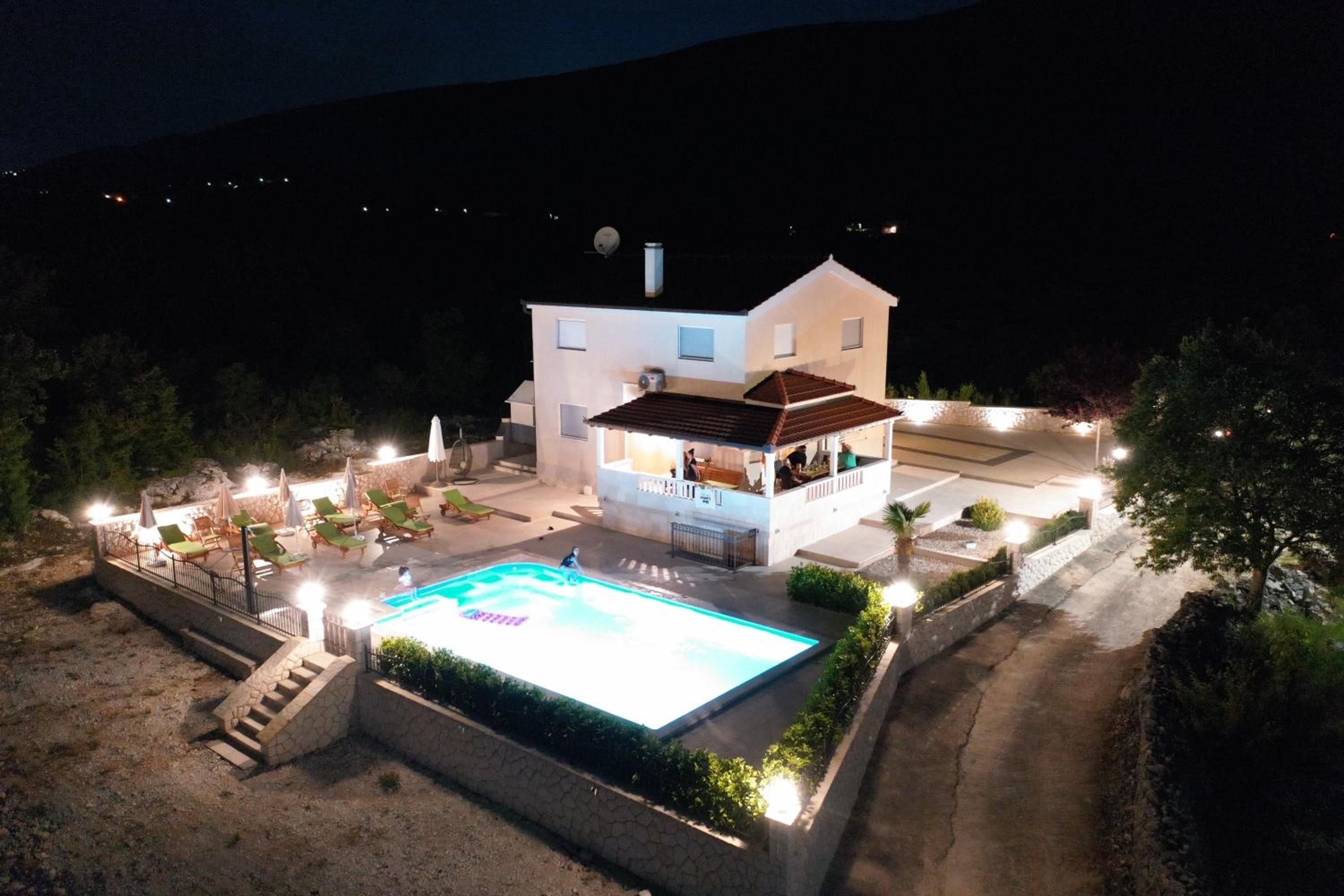 Villa Secret Beauty with Heated Saltwater Pool view 3