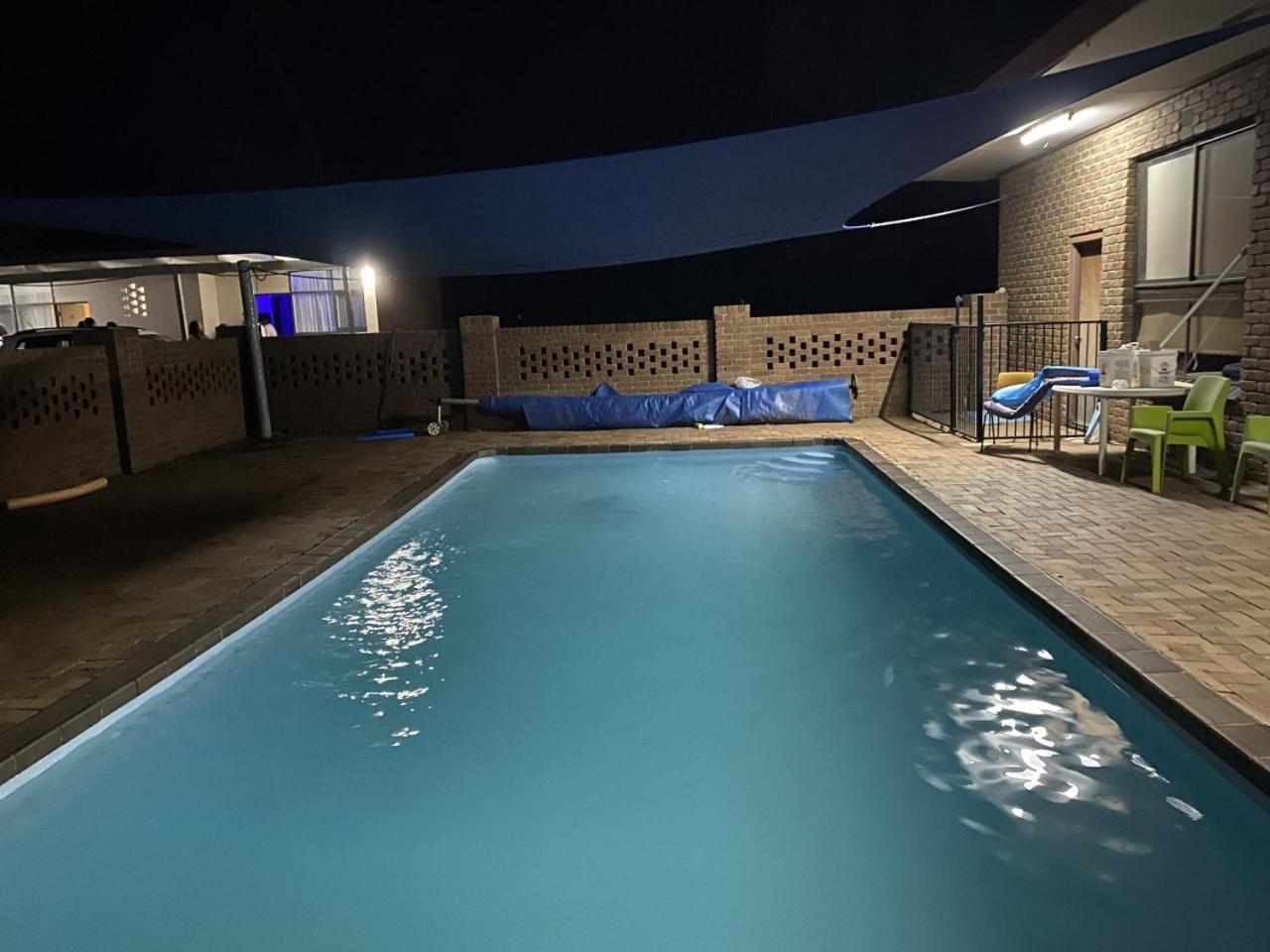 Charlton Motel