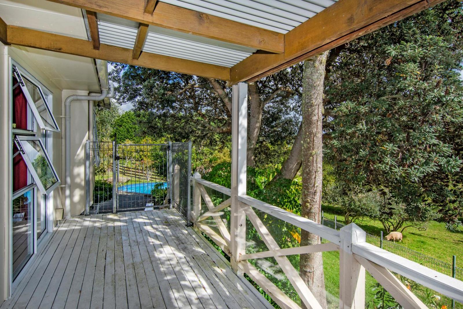 Francis Orchard Country Stay - Waipu Holiday Home view 2
