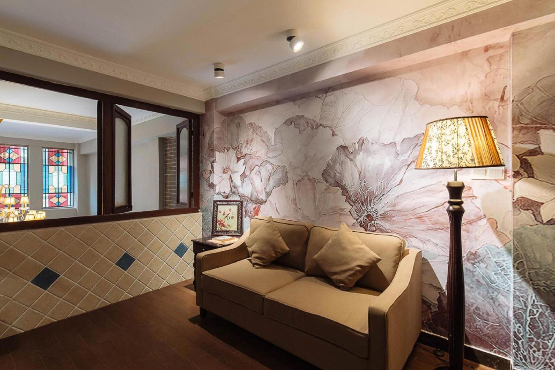 LOCALS·GuangZhou Liwan·Changshoulu subway station·Shangxia Jiu shopping street·Locals Apartment·00169540