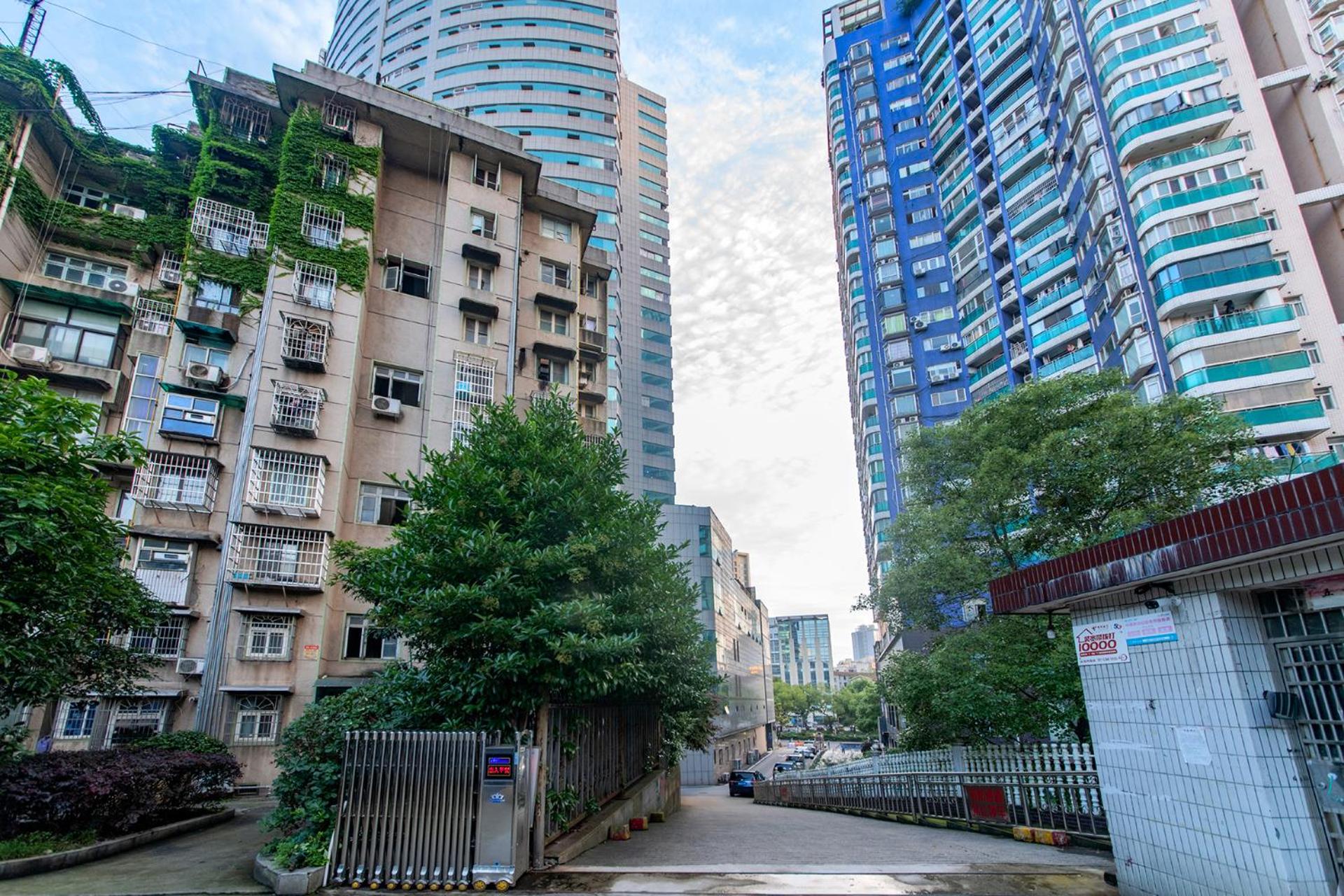 Locals Apartment House 08