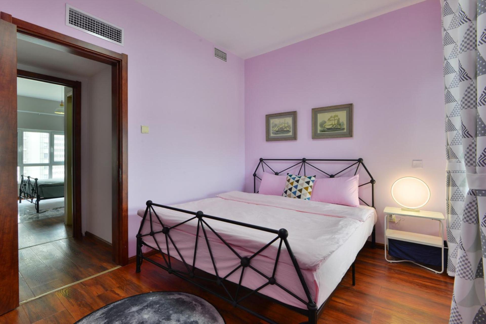 Locals Apartment House 90