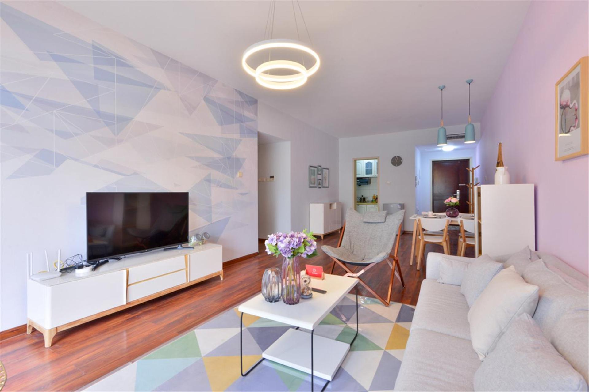 Locals Apartment House 90