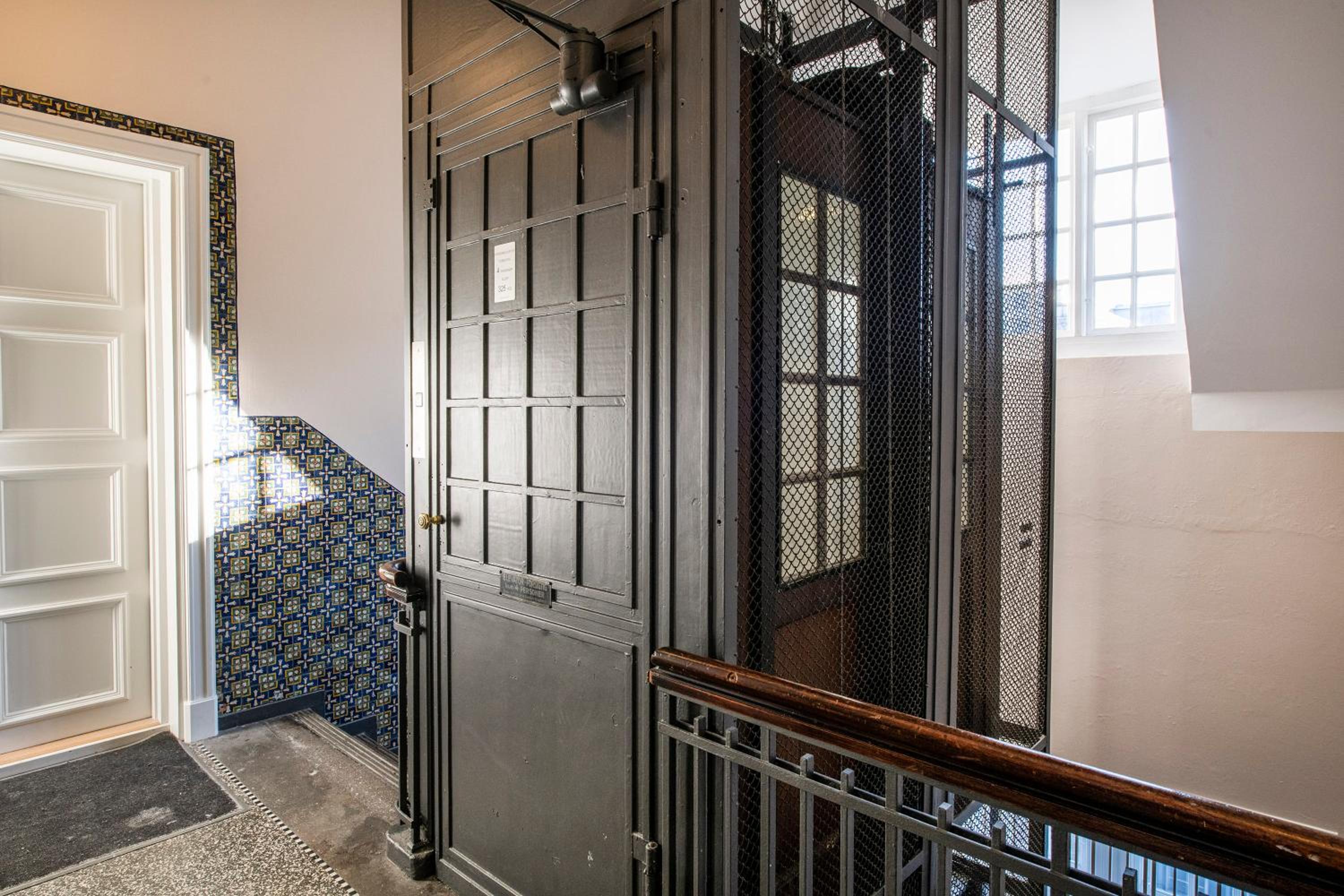 Kings Garden - 5 bedrooms - 2 baths by Daniel&Jacob's