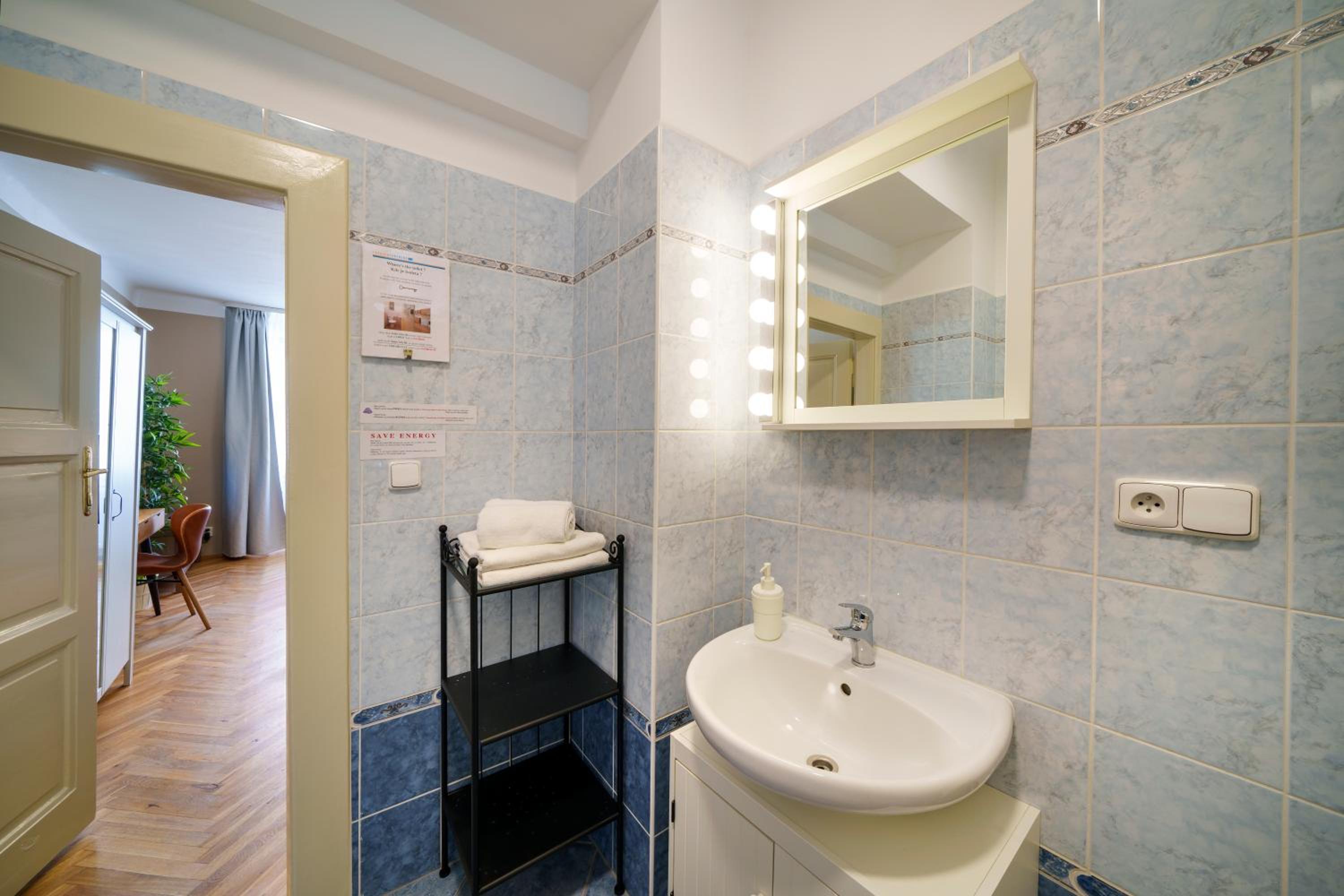 Old Town - 3 Bedroom 3 Bathroom & Kitchen Apartment Templova